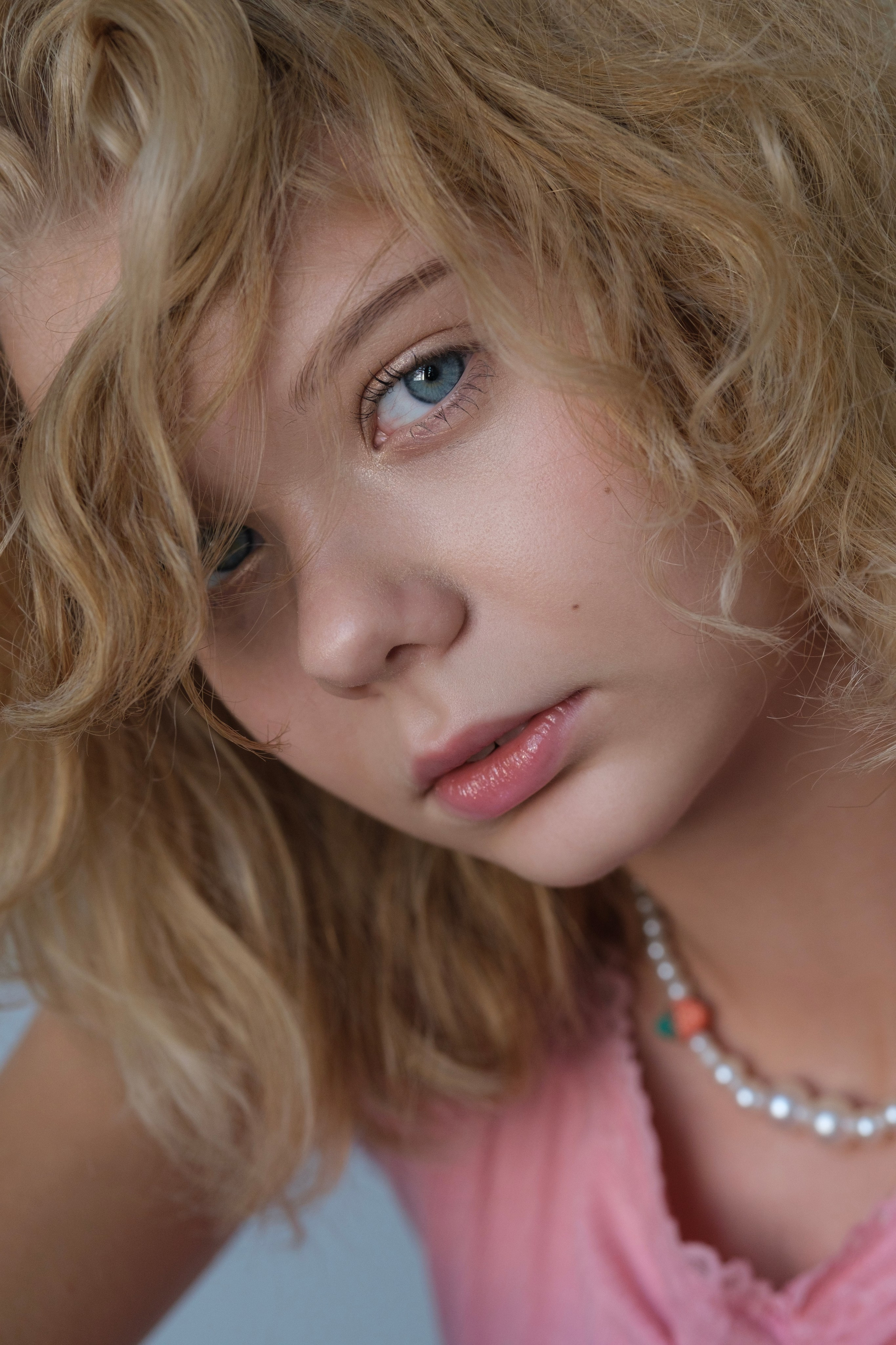 Модельные и актерские тесты. Портретный фотограф в Москве Александр Денисов