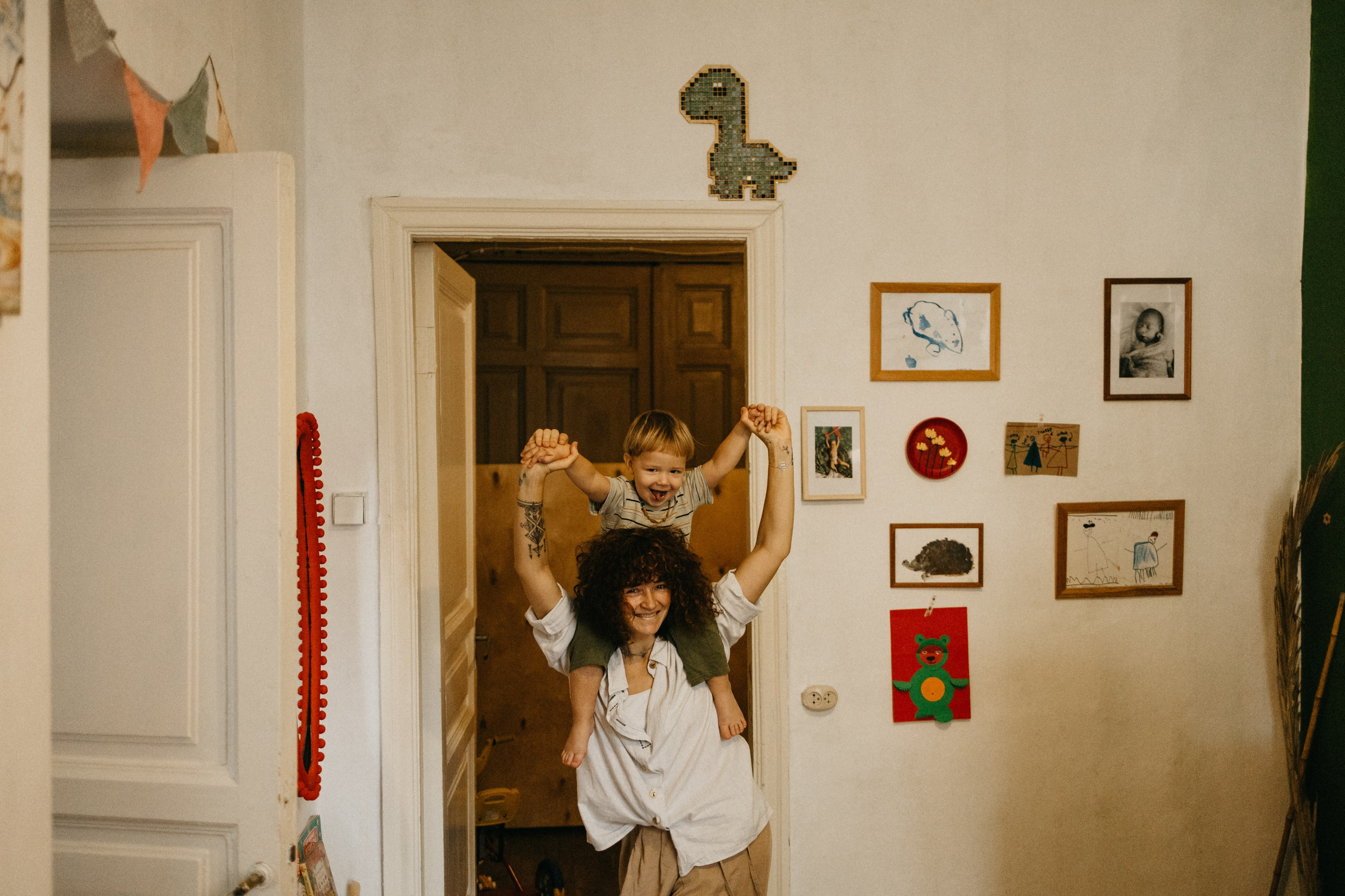 Ира, Руслан, Ива, Макар. Главная