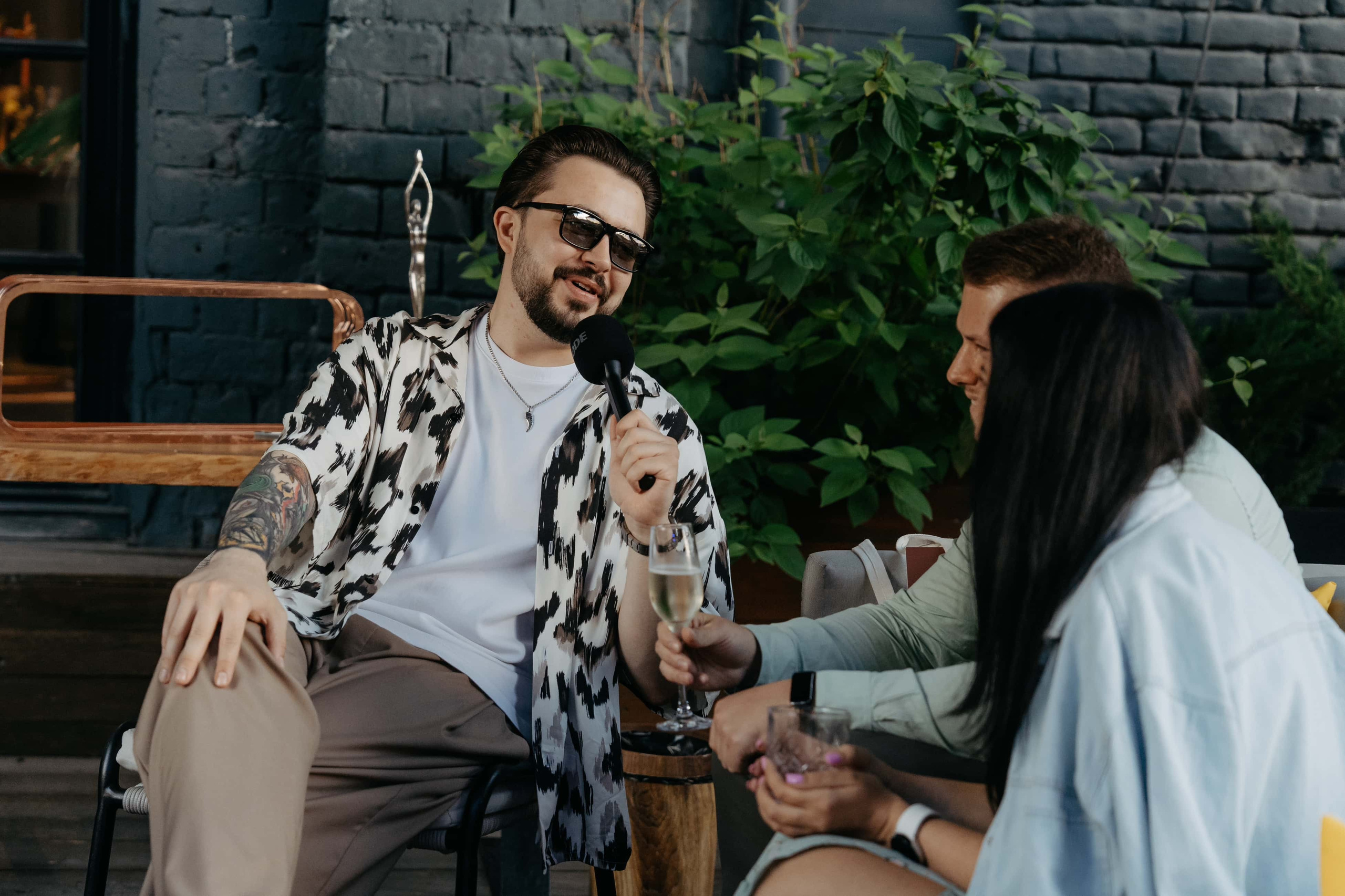 Ведущий Горохов. Подрядчики и друзья сети свадебных площадок House for wedding