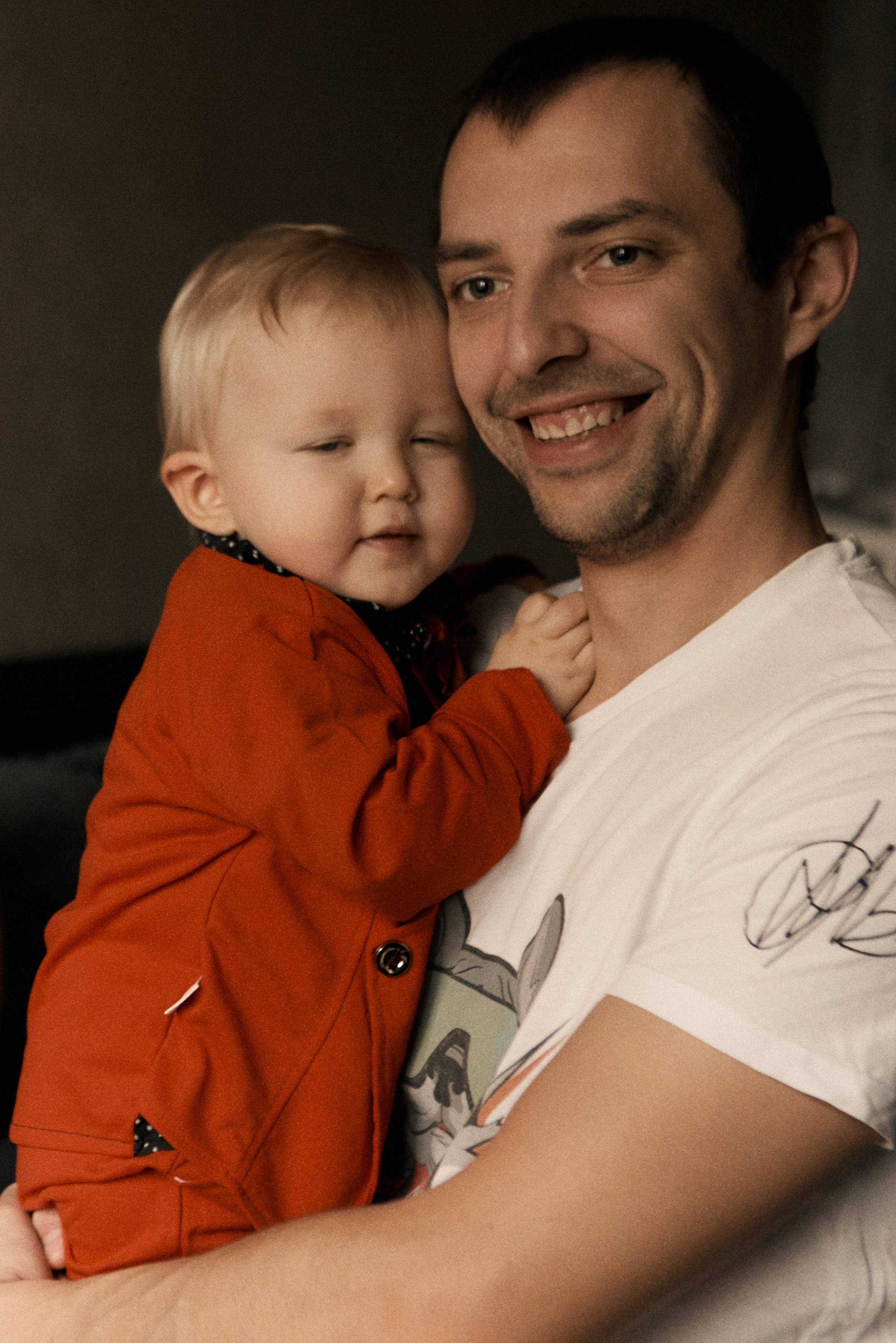 Семейная фотосессия дома и на прогулке в Москве