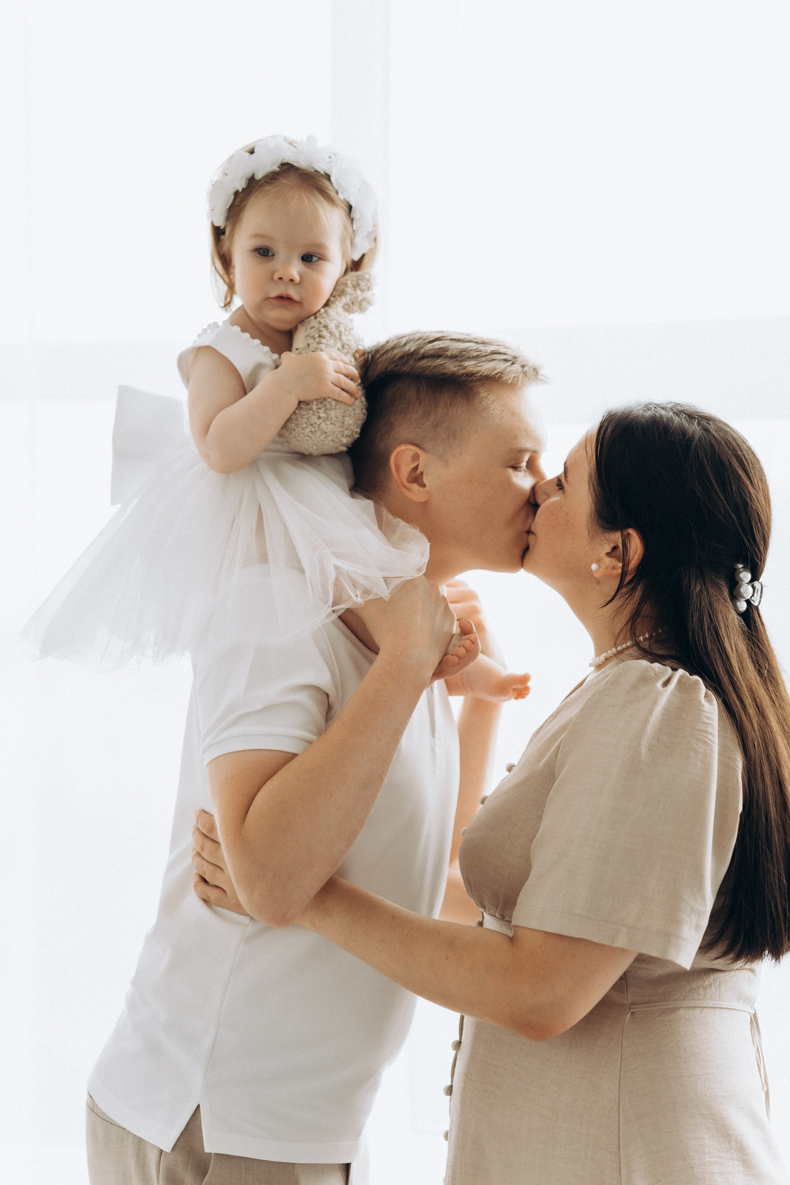 Андрей, Наталья и Варя