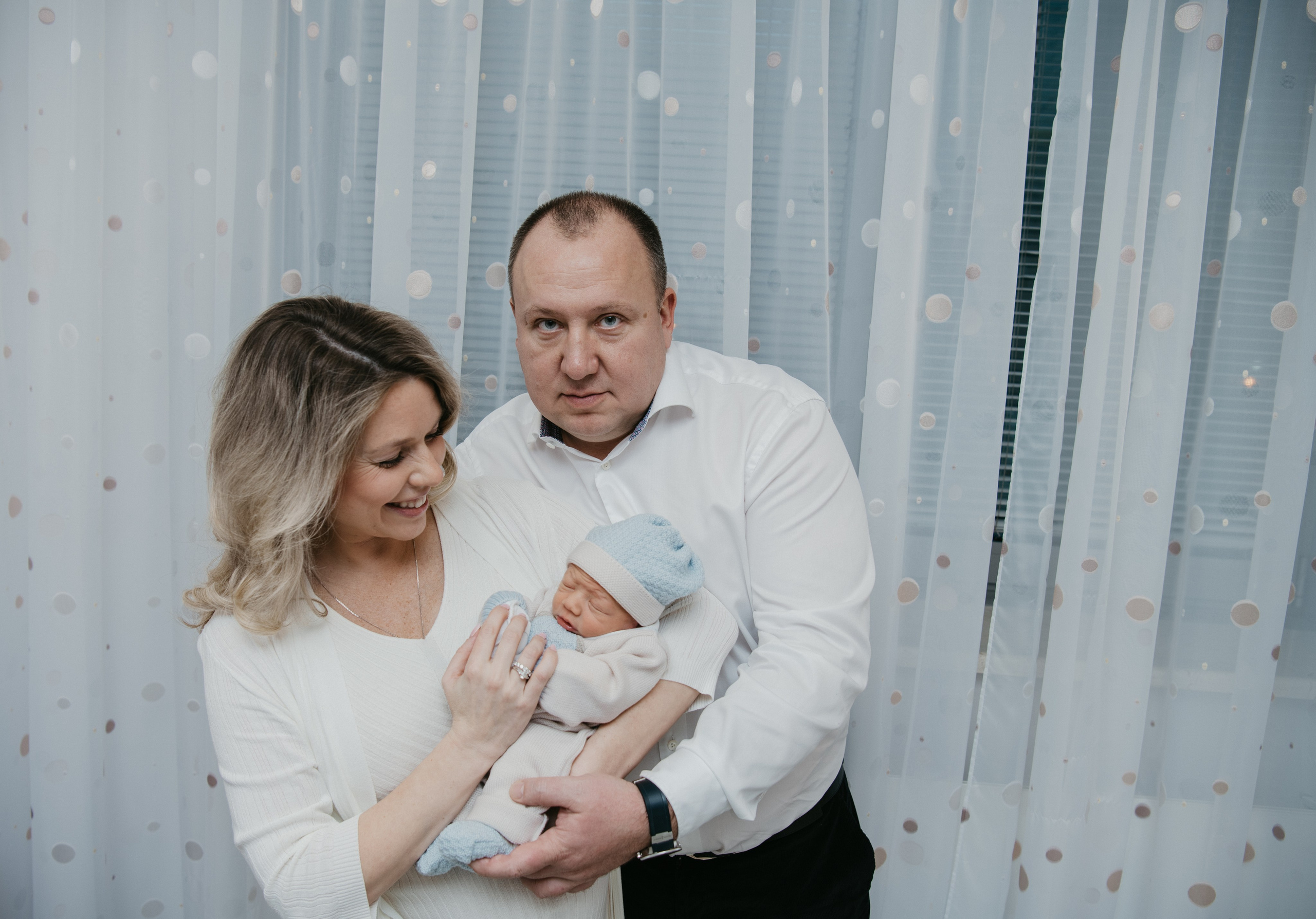 Выписка малыша. Мать и дитя в Лапино. Фотограф на выписку из роддома в Москве и МО