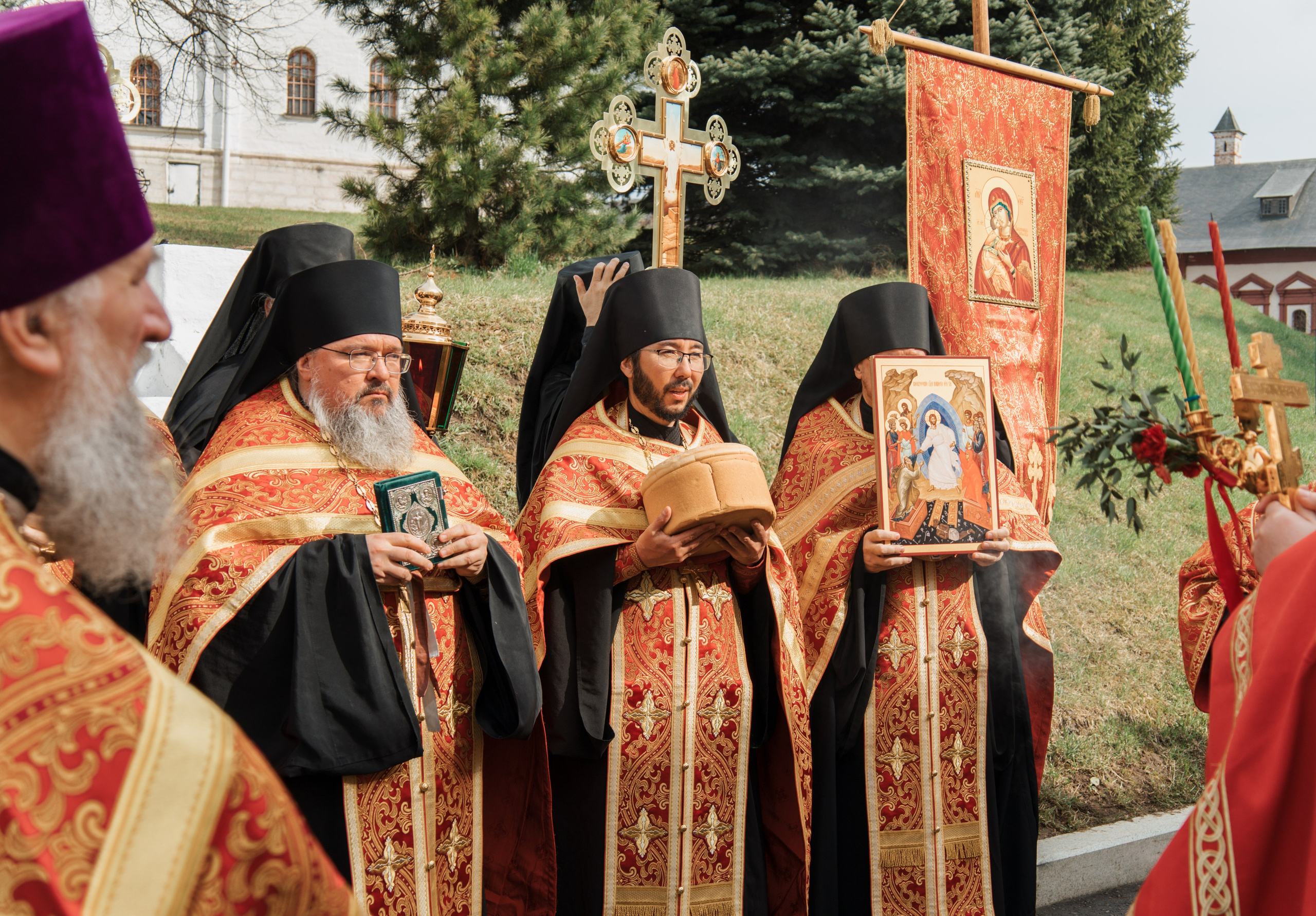 Крестный Ход.Светлый Понедельник.Савиино-Сторожевский Монастырь. Артеменкова Анна Фотограф