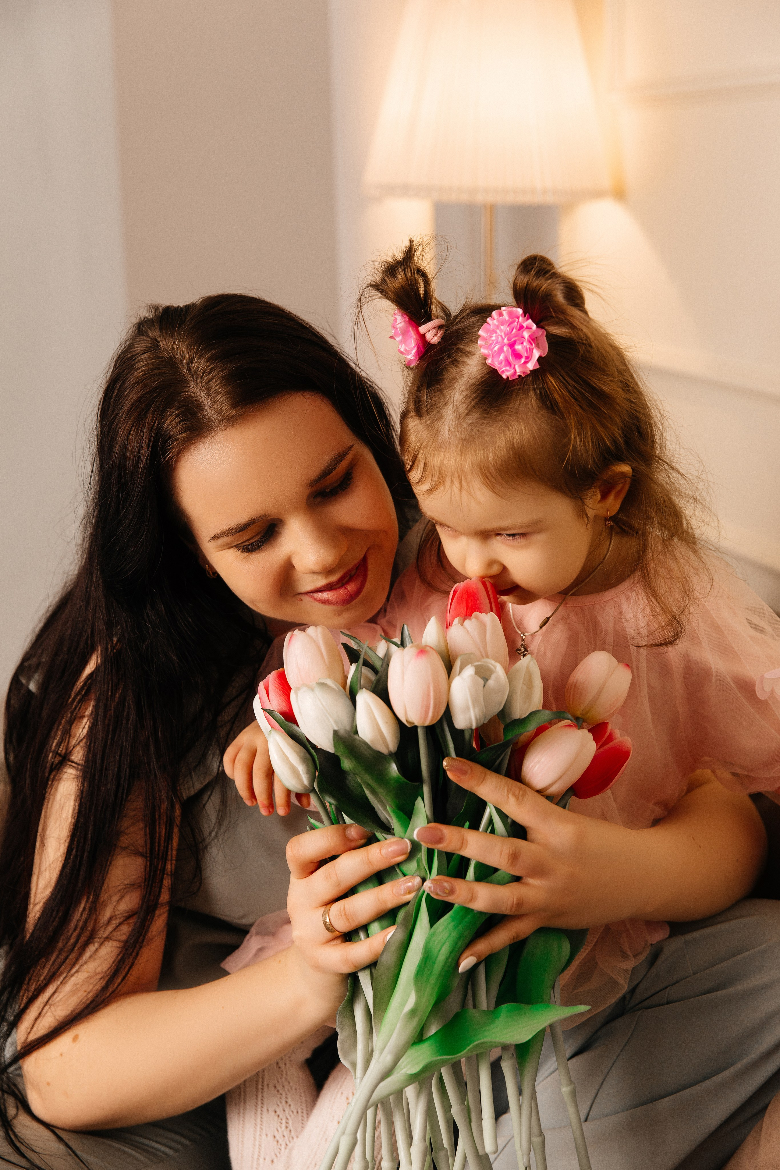 Тюльпаны расцветают в марте. Свадебный фотограф Кропоткин Краснодар