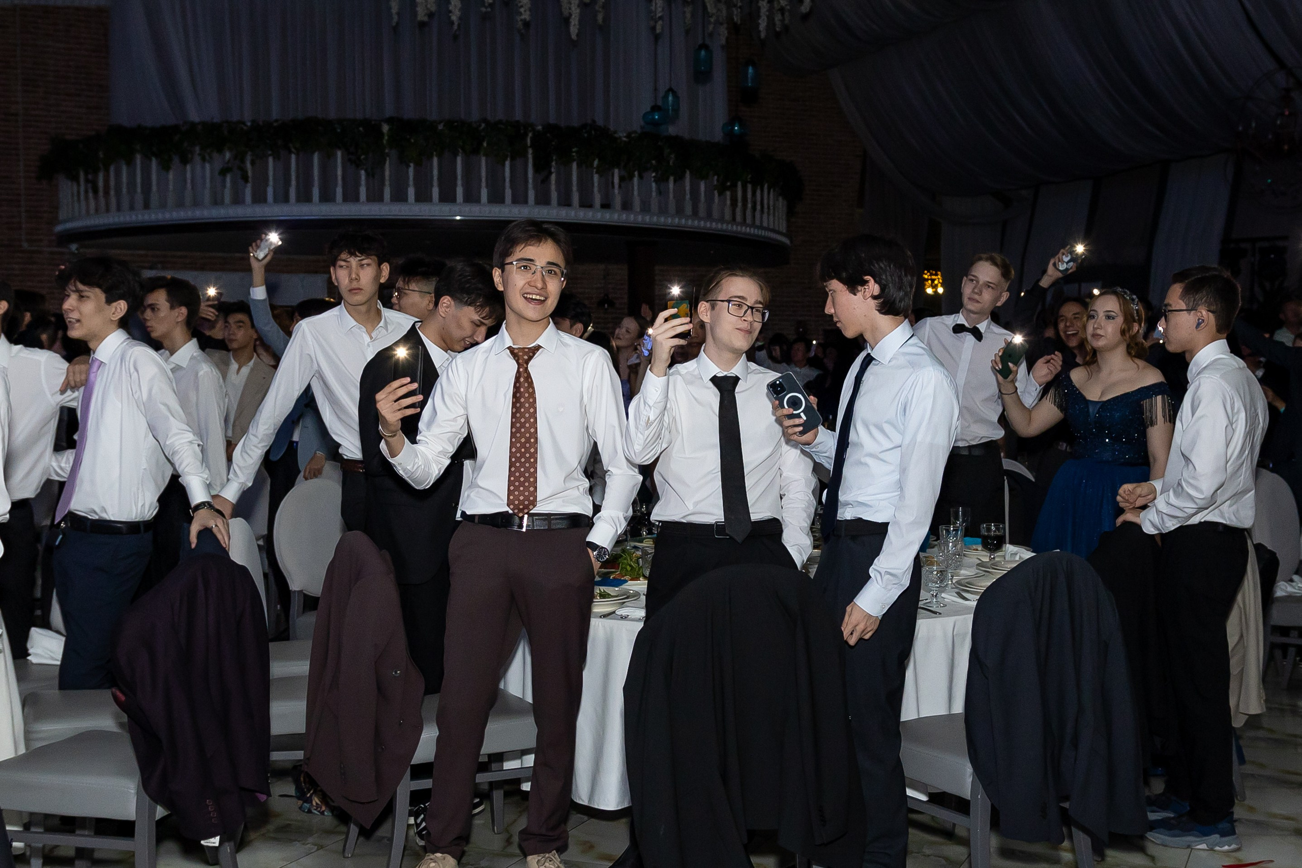 Выпускной вечер | Встреча рассвета. Фото и видеосъемка в Алматы