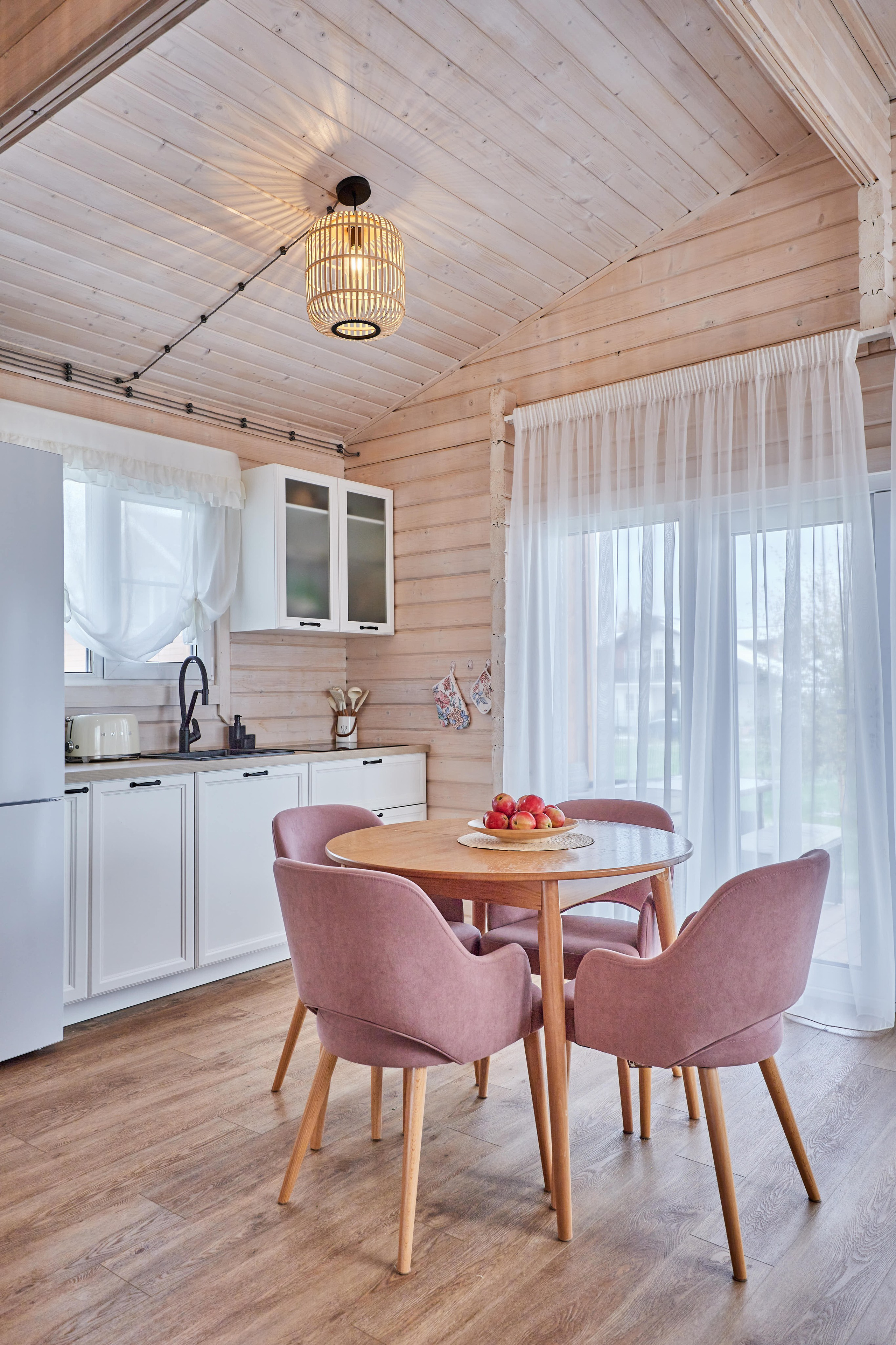 Гостевой дом в Ориенбауме. Photographer in Tbilisi Saint-Petersburg Worldwide — Elena Golubeva