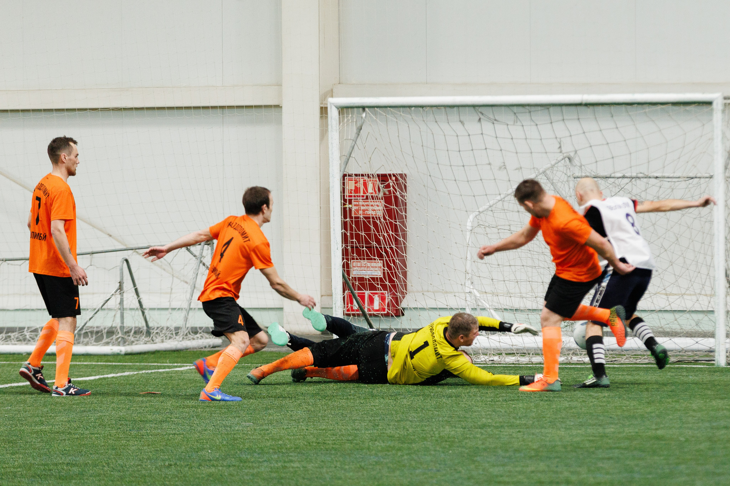 Фотограф на корпоративный футбольный турнир. Контент для бизнеса в Екатеринбурге Полдень Медиа