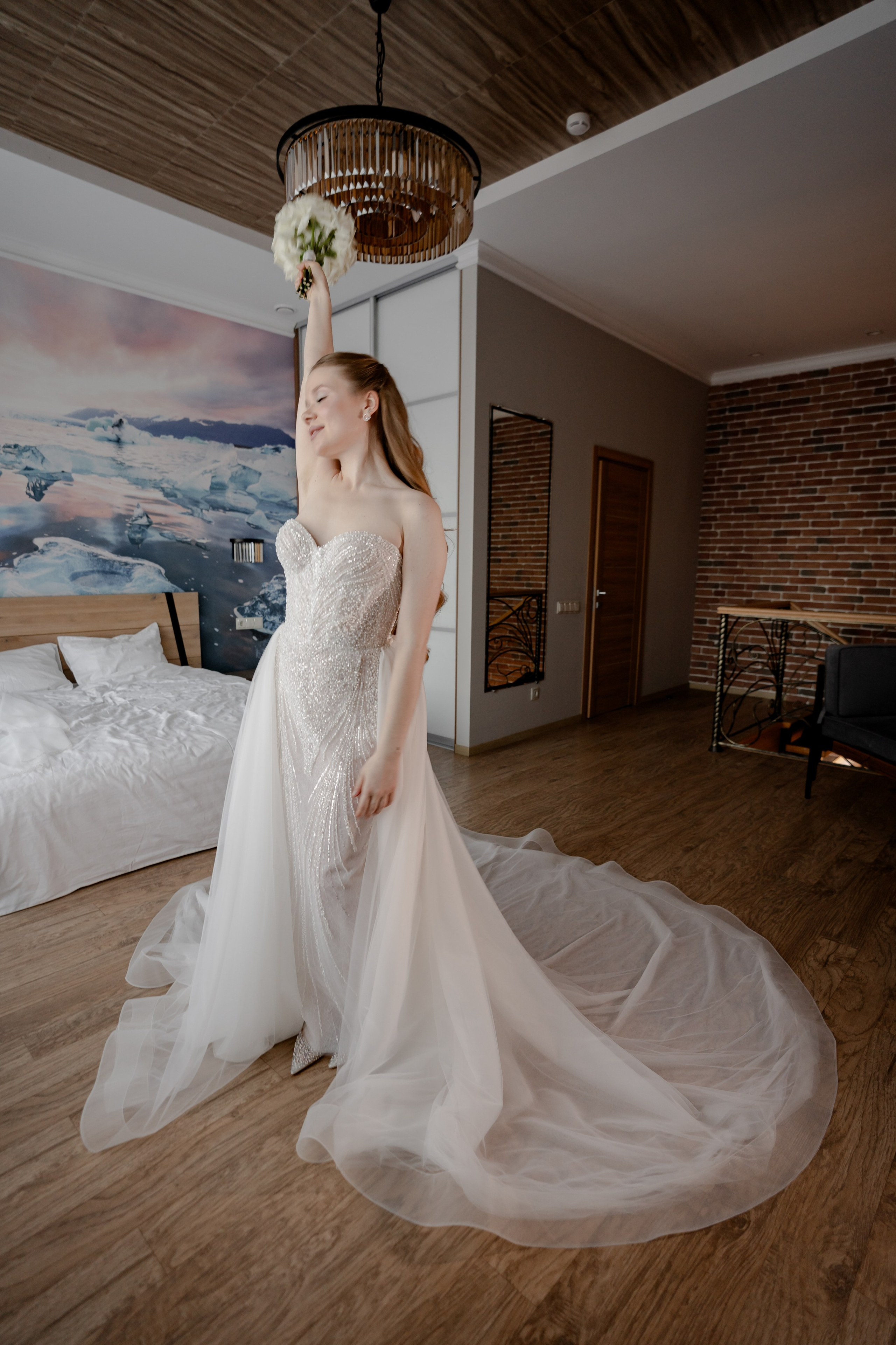 СВАДЕБНАЯ СЬЕМКА СБОРОВ В ОТЕЛЕ И ВЫЕЗД НА ЦЕРЕМОНИЮ (СНЯТО В СИБИРЕ В НИЖНЕВАРТОВСКЕ)М. Профессиональный фотограф, Санкт-Петербург — Виктория Богомолова