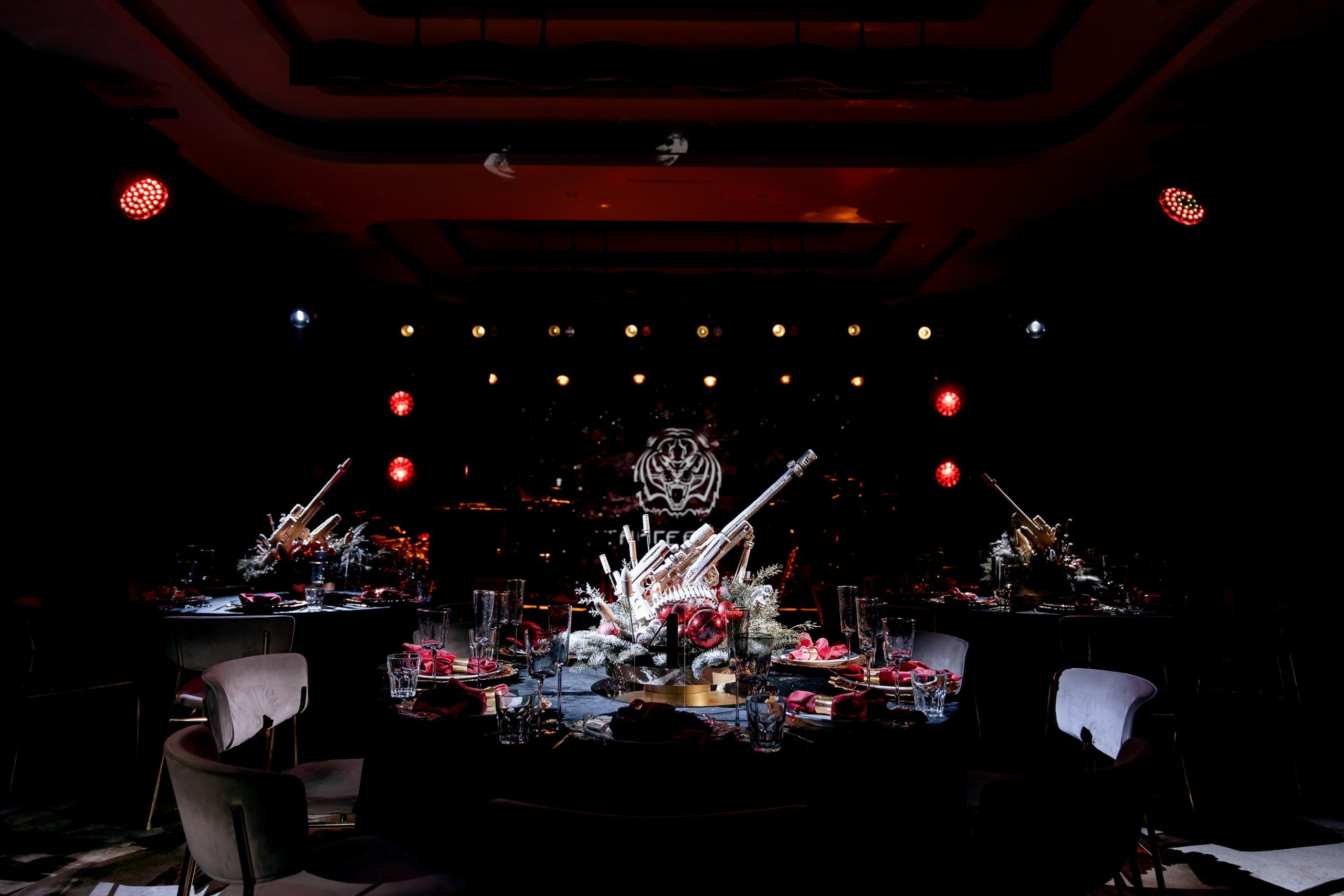 Реализация концепции декора корпоративного мероприятия LAZAR DECOR. Главная