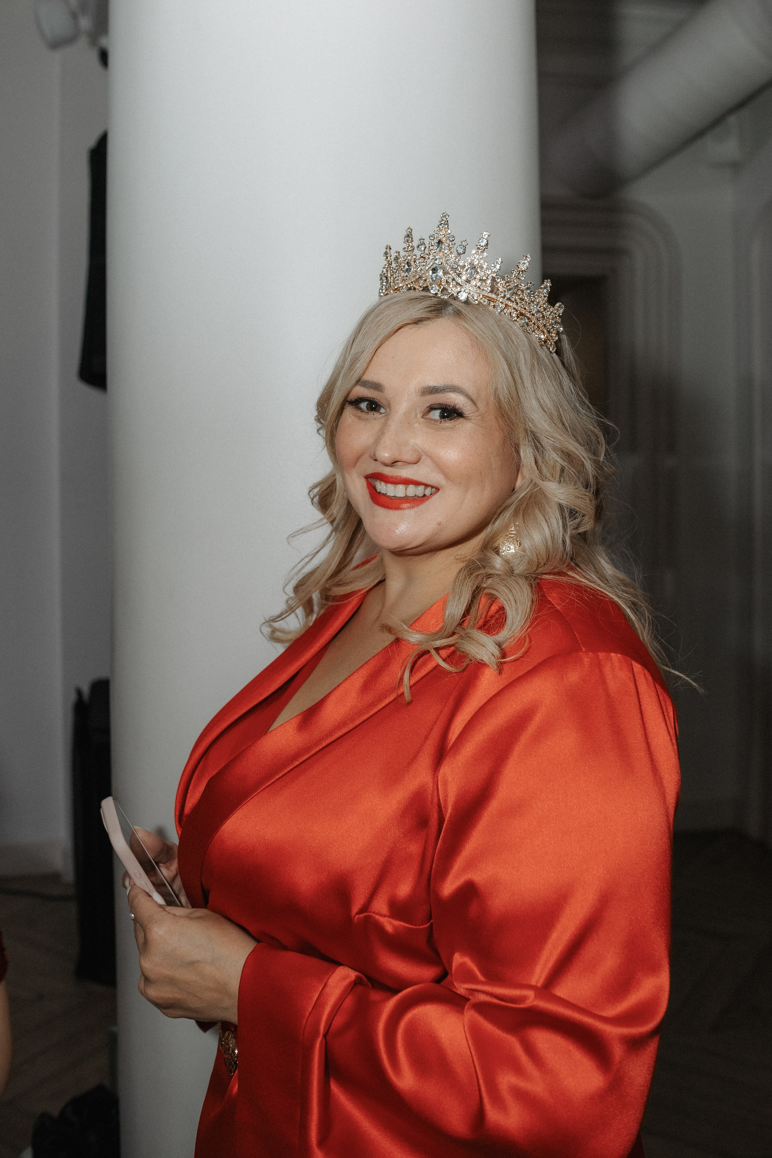 Бал-нетворкинг «Ход Королевы» от сообщества «Код Публичности» (декабрь 2025, Калининград). Женский и семейный фотограф в Калининграде Надежда Подлипинская