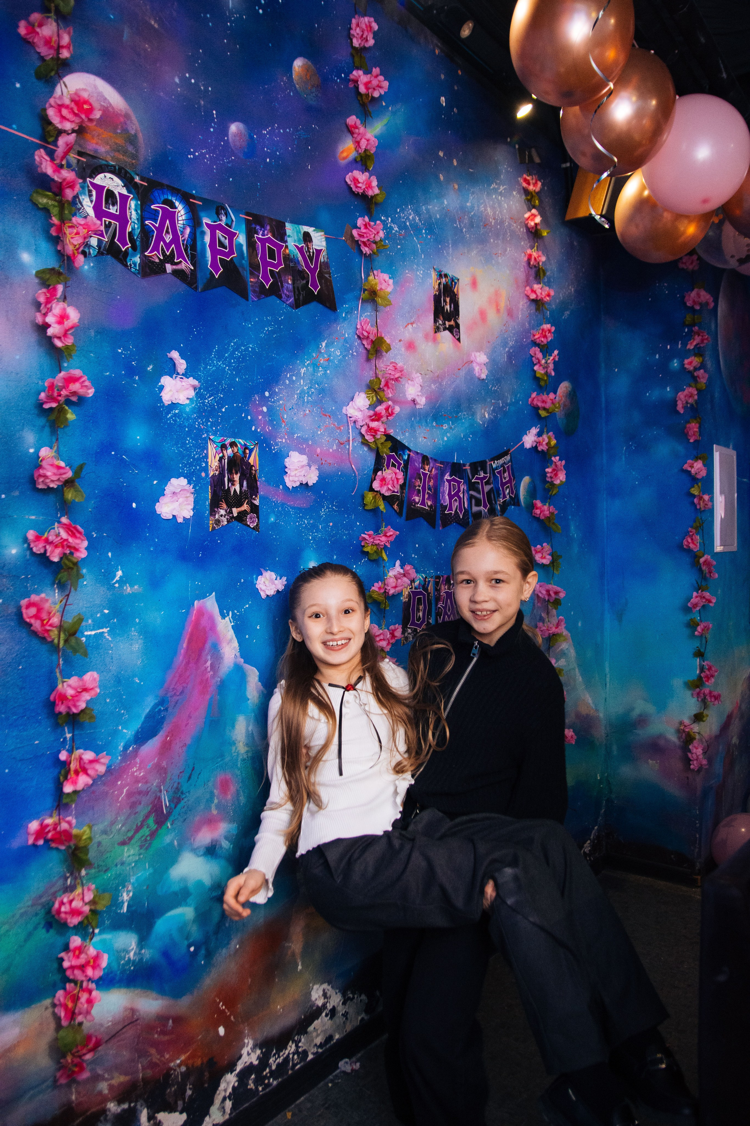 Квест и день рождения в Нелогике. Фотограф в Москве. Индивидуальные и парные съёмки, мероприятия, промо-съёмки для артистов