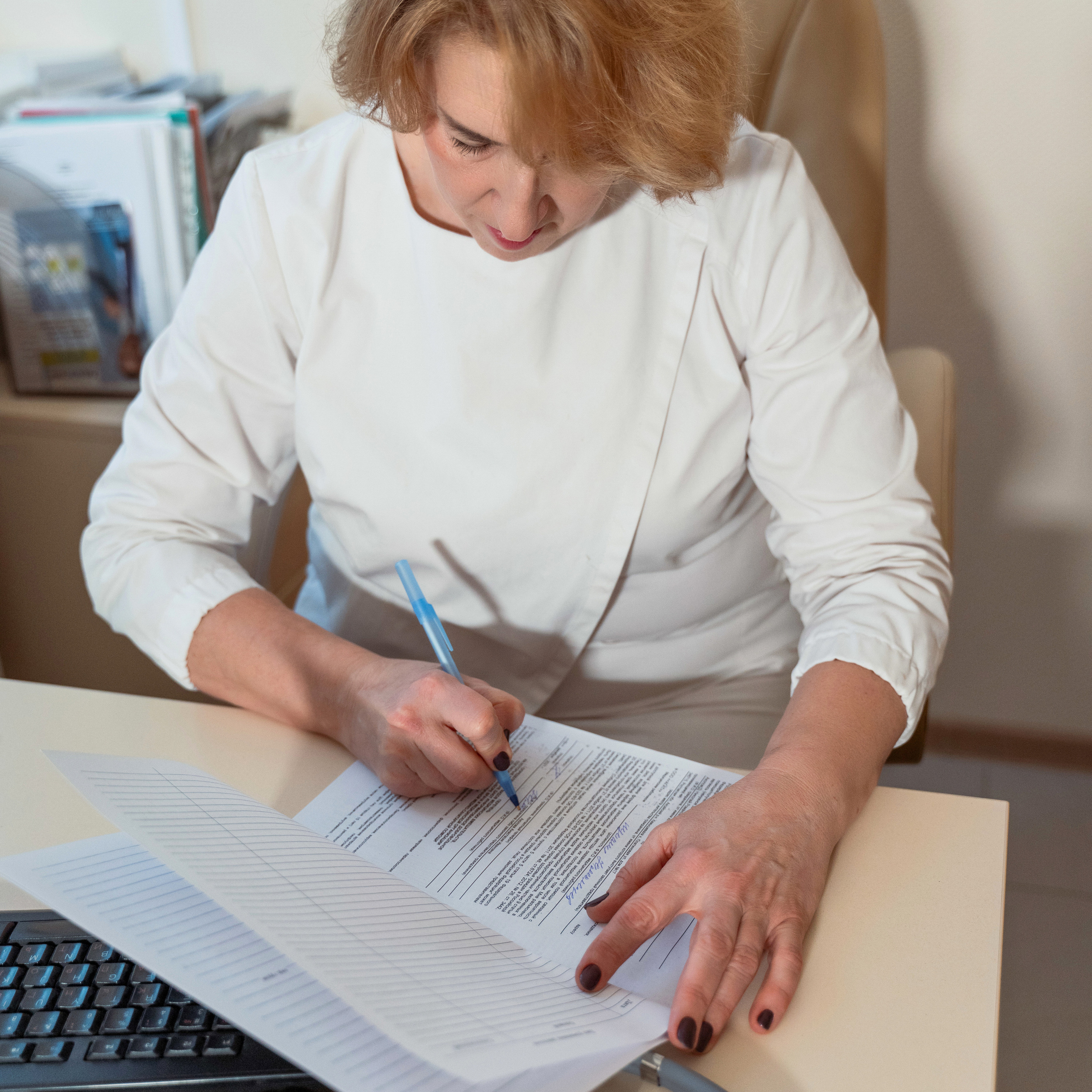 Педиатр Татьяна Немальцева (1 съемка, 3 часа, 8 образов + фото профиля). Контент-фотограф Романова Светлана Ростов-на-Дону