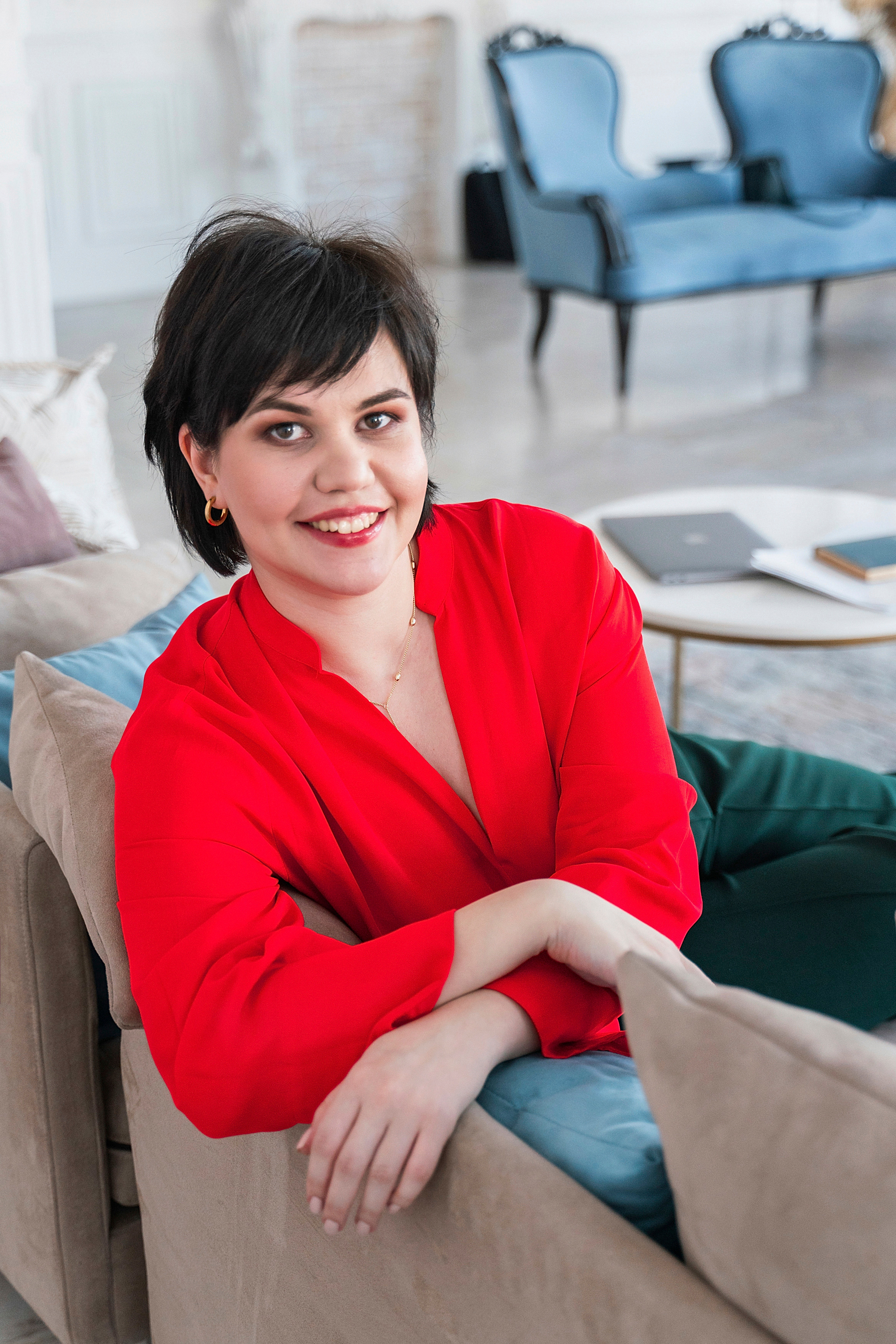 Медиатор Александра Крюк (1 съемка, 4 часа, 11 образов). Контент-фотограф Романова Светлана Ростов-на-Дону