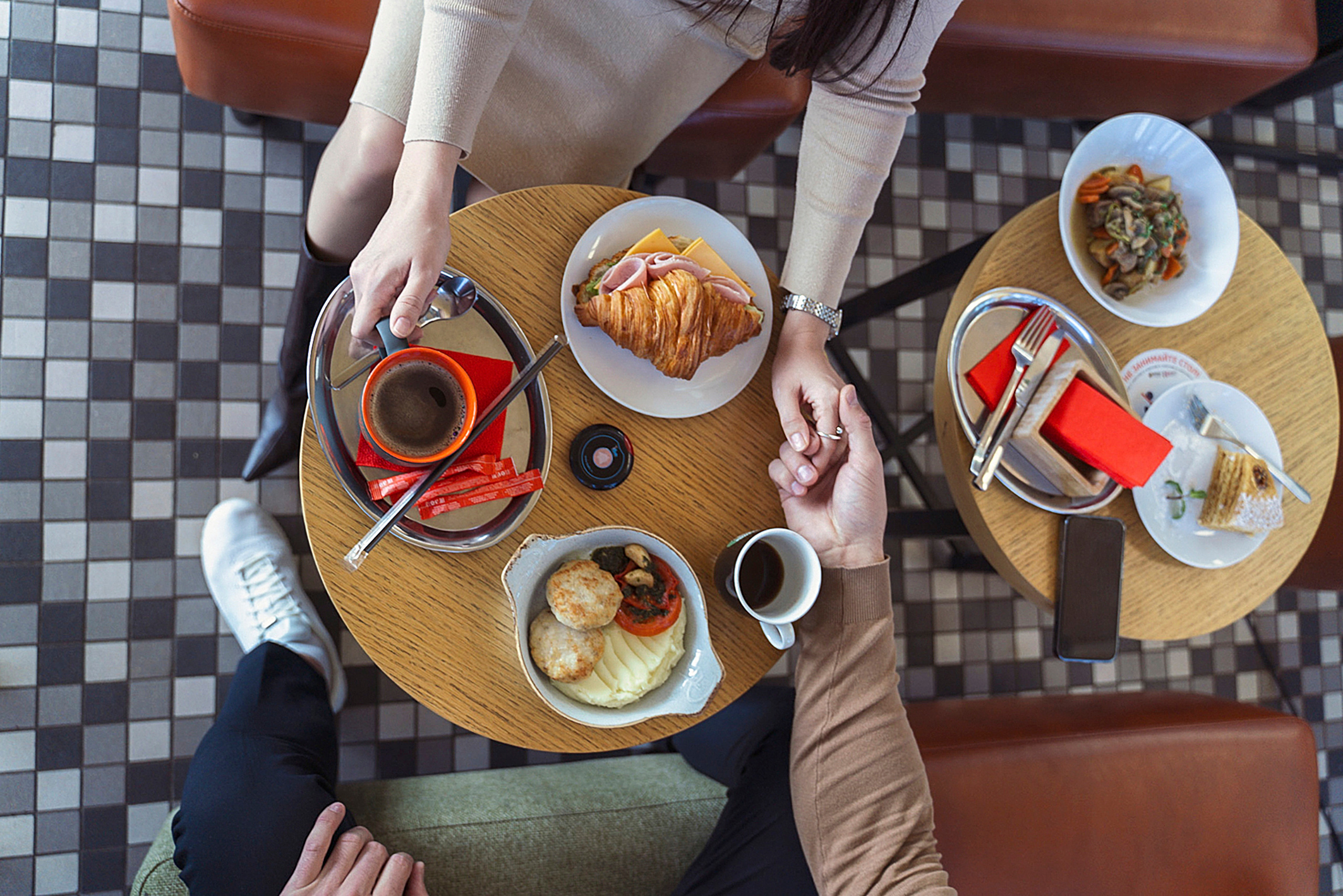 Реклама для кофейни аэропорт «Платов» (1 съемка, 3 часа). Контент-фотограф Романова Светлана Ростов-на-Дону