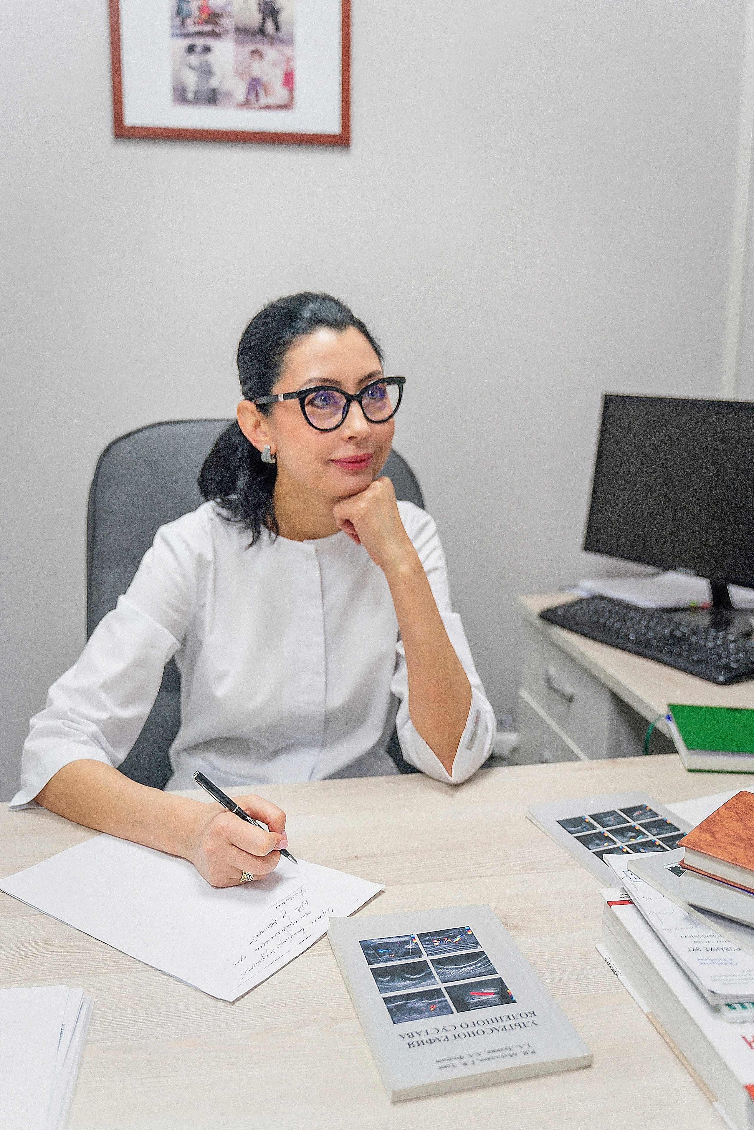Руководитель клиники Наталья Можаева (1 съемка, 2 часа, 6 образов). Контент-фотограф Романова Светлана Ростов-на-Дону