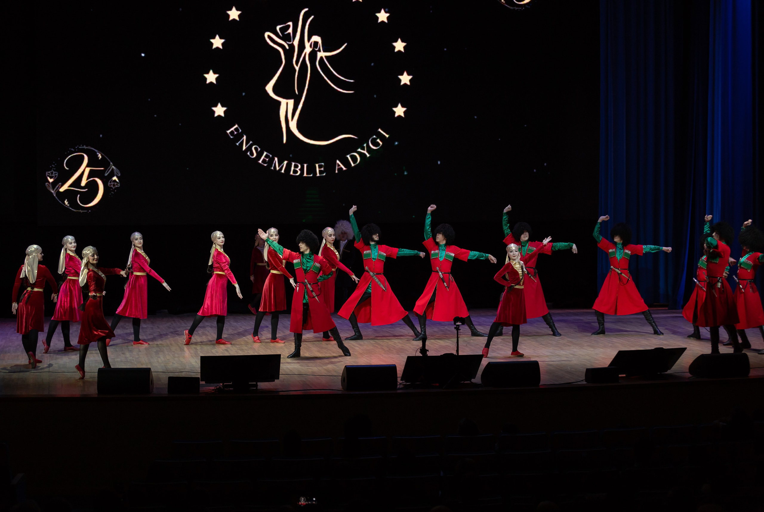 Юбилейный концерт танцевального коллектива «Адыги». Репортажный фотограф в Москве