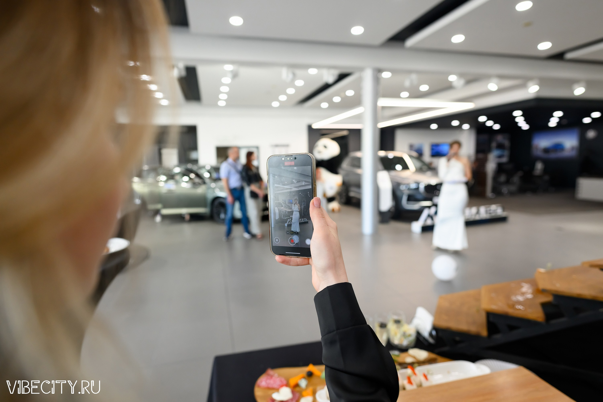 Презентация Geely Manjaro. VIBECITY.RU Вайб Сити Ру Фоторепортажи Фотоотчеты Калининград