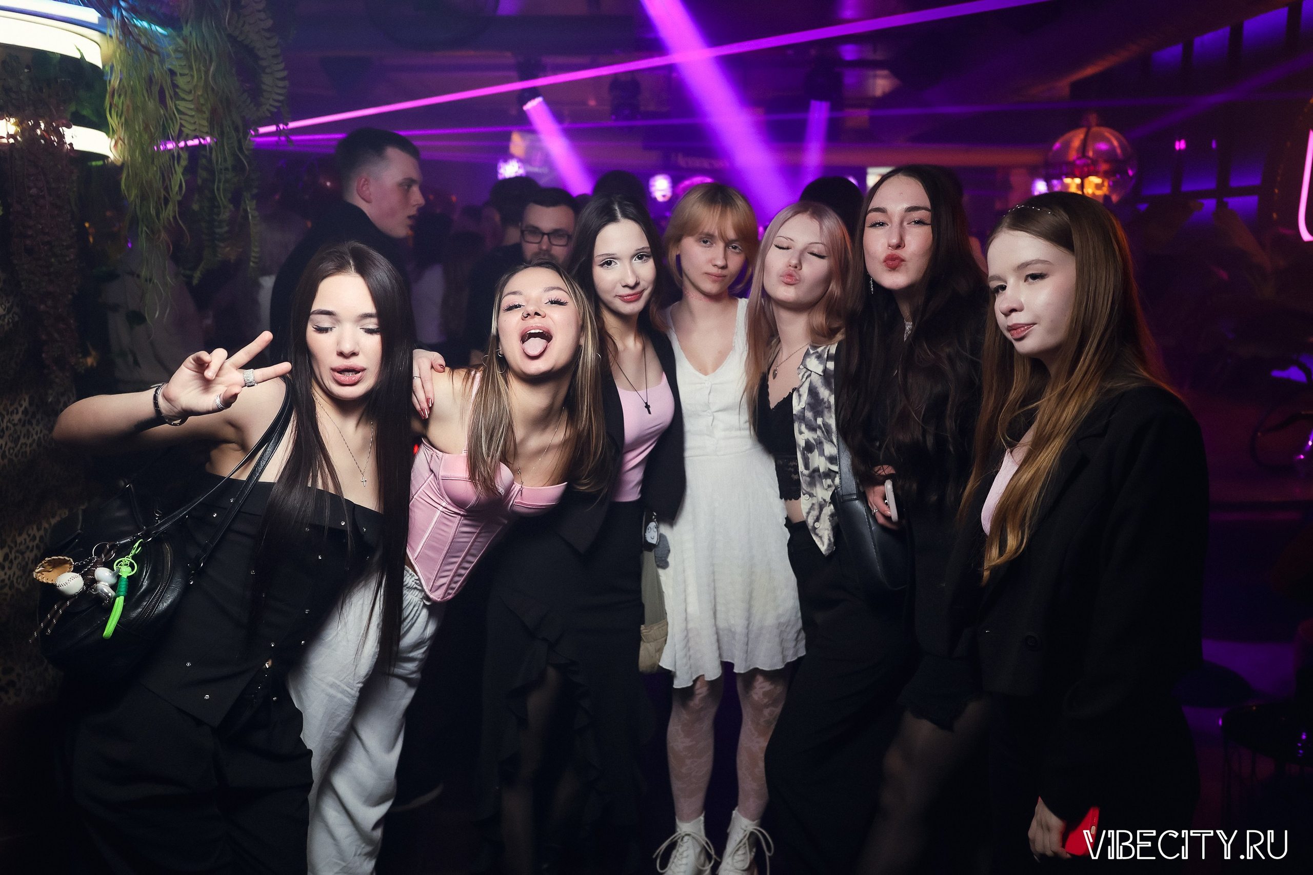 DOUBLE U. VIBECITY.RU Вайб Сити Ру Фоторепортажи Фотоотчеты Калининград