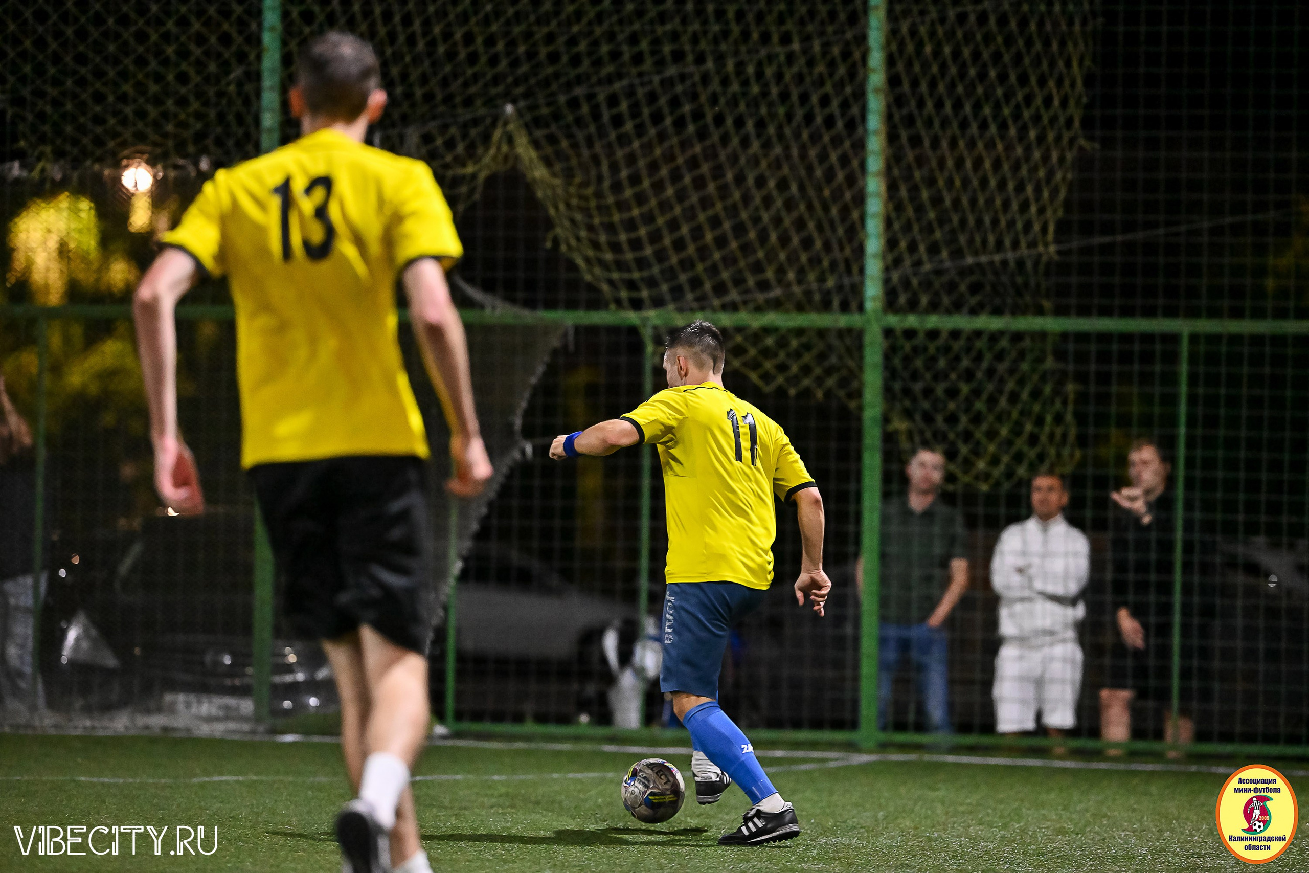 ФИНАЛЬНЫЕ ИГРЫ КУБКА МИНИ-ФУТБОЛЬНОЙ ЛИГИ И КУБКА КОРПОРАТИВНОЙ МФЛ 2025. VIBECITY.RU Вайб Сити Ру Фоторепортажи Фотоотчеты Калининград