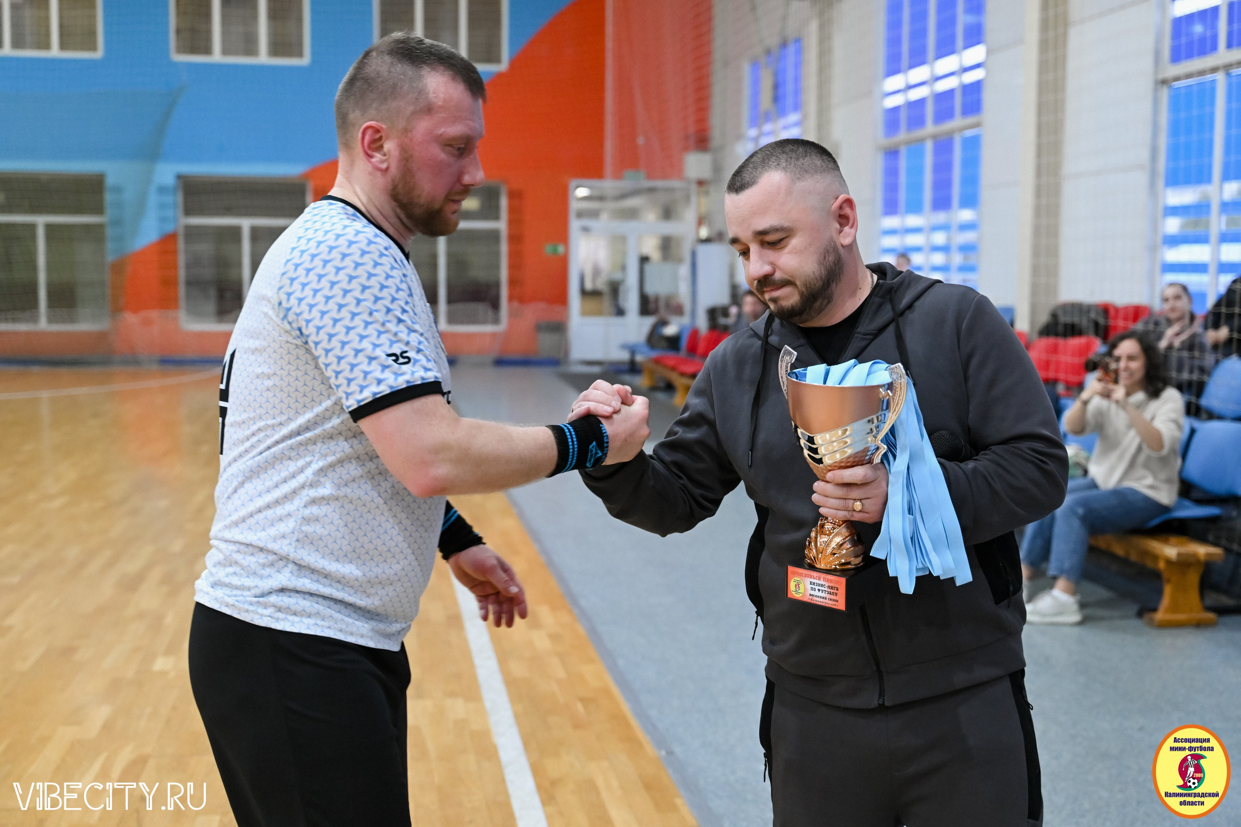 8 тур Корпоративной Бизнес-Лиги по футзалу. VIBECITY.RU Вайб Сити Ру Фоторепортажи Фотоотчеты Калининград