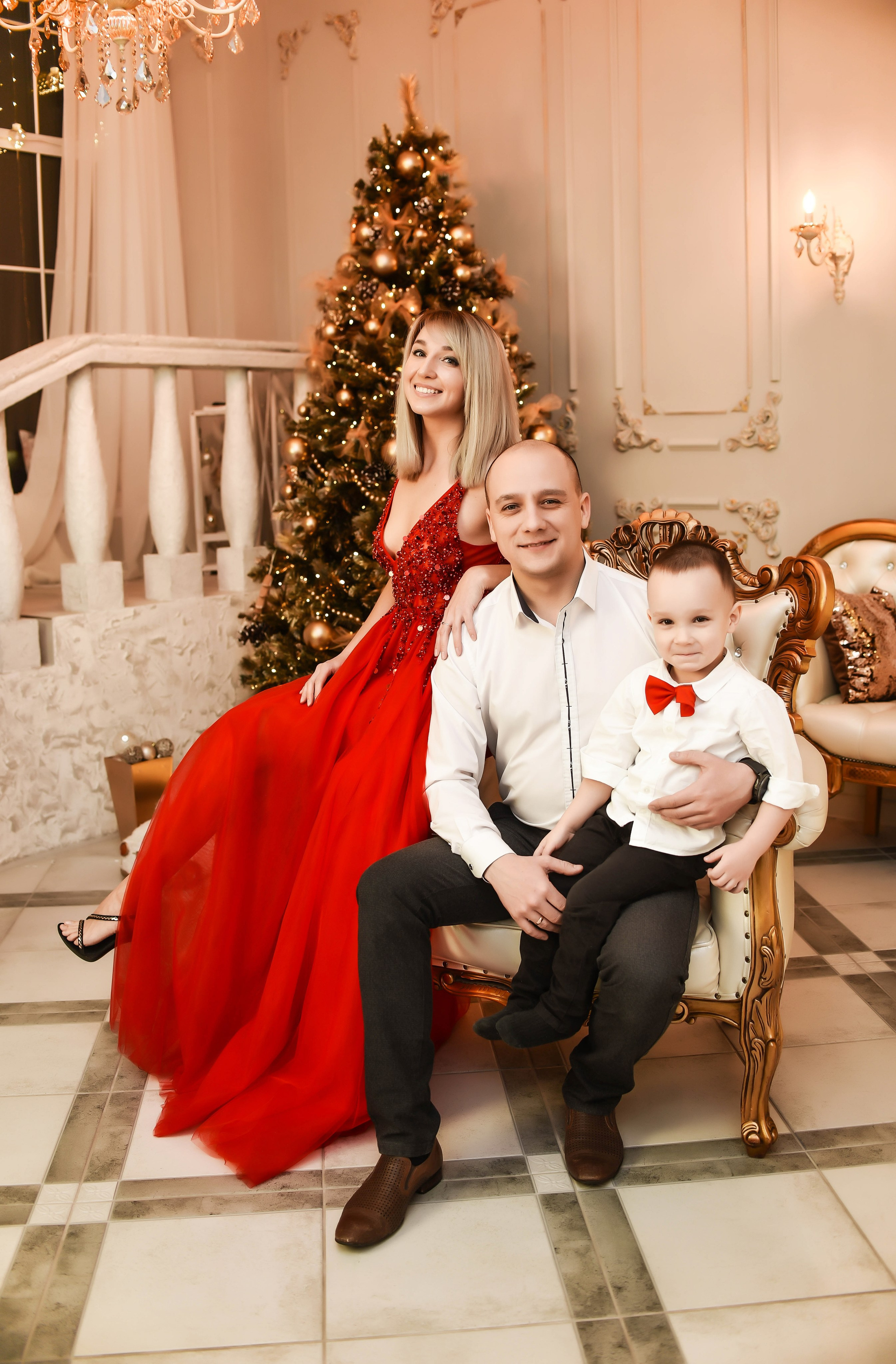 Новогодняя. Свадебный, семейный, детский, контент фотограф в Омске Максим Ильин