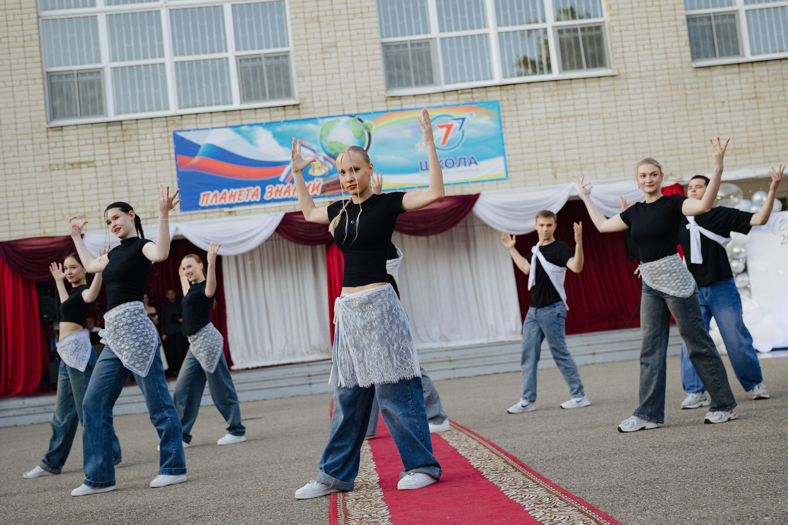 Вручение аттестатов. Свадебный фотограф Роман Еремеев