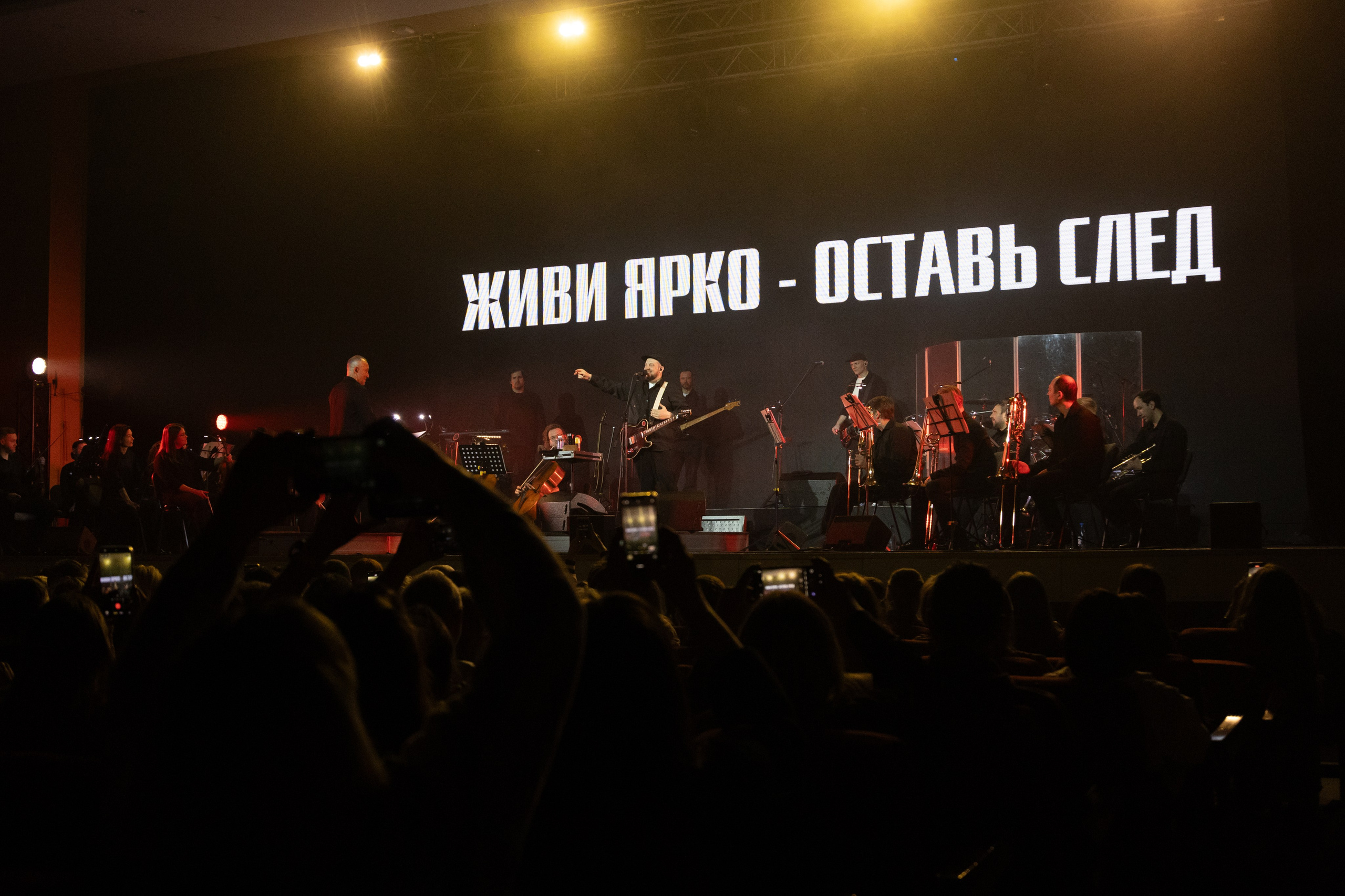 Сергей Бобунец КРАСНОЯРСК. Фотограф Красноярск съемки лавстори, фотосессия в студии, портретная съемка, творческие фотосессии