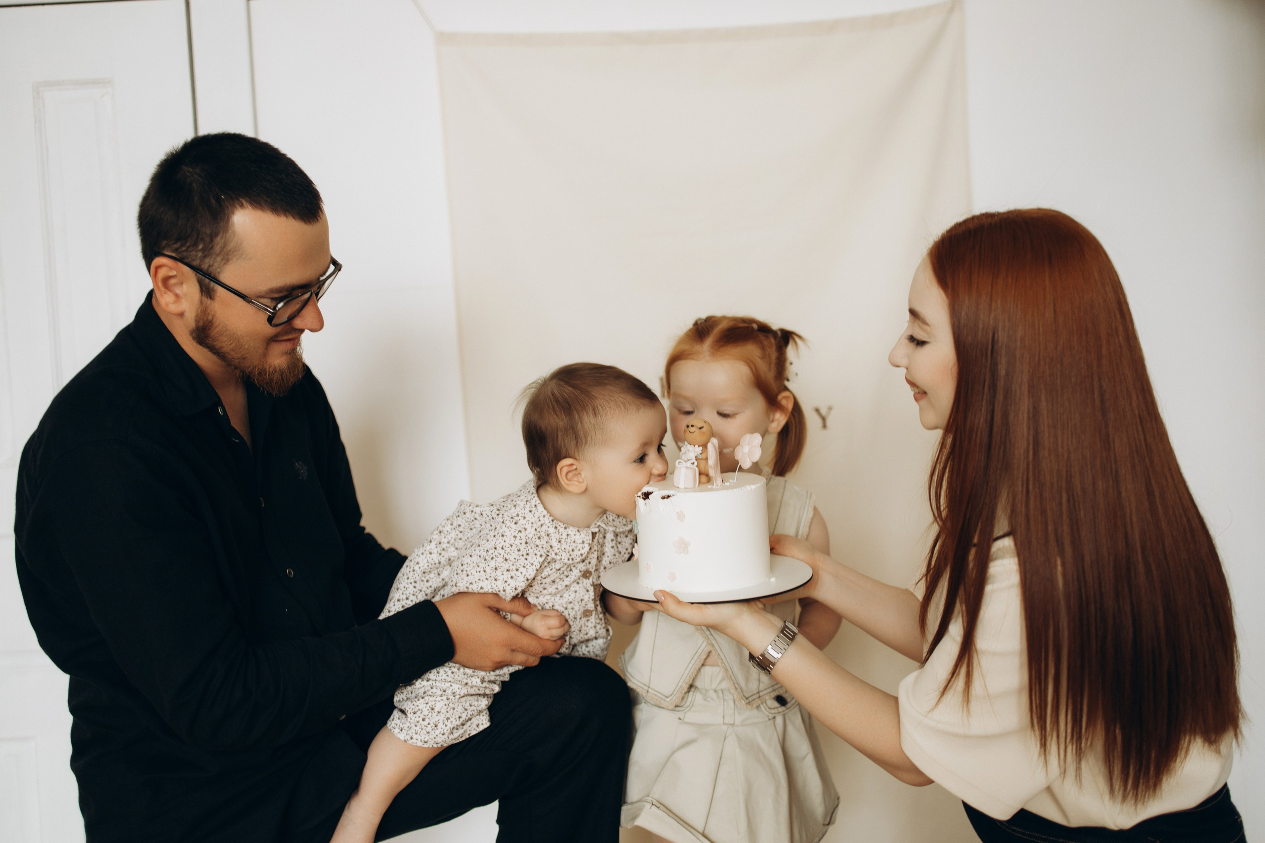 Эмилии годик. Самый теплый фотограф в Краснодаре Рябоконь Ксения