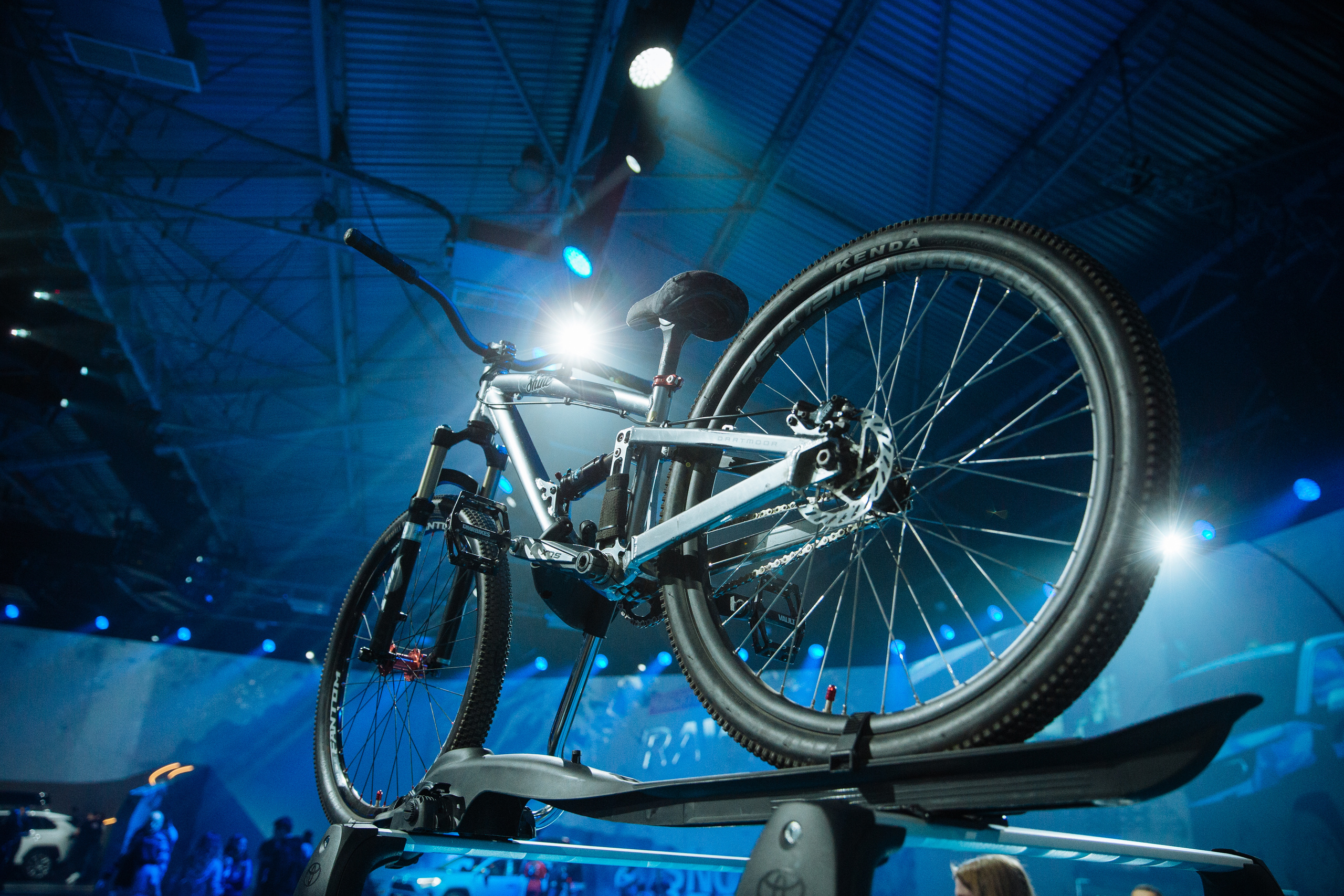 TOYOTA RAV 4. Портфолио свадебного фотографа. Роман Каргаполов