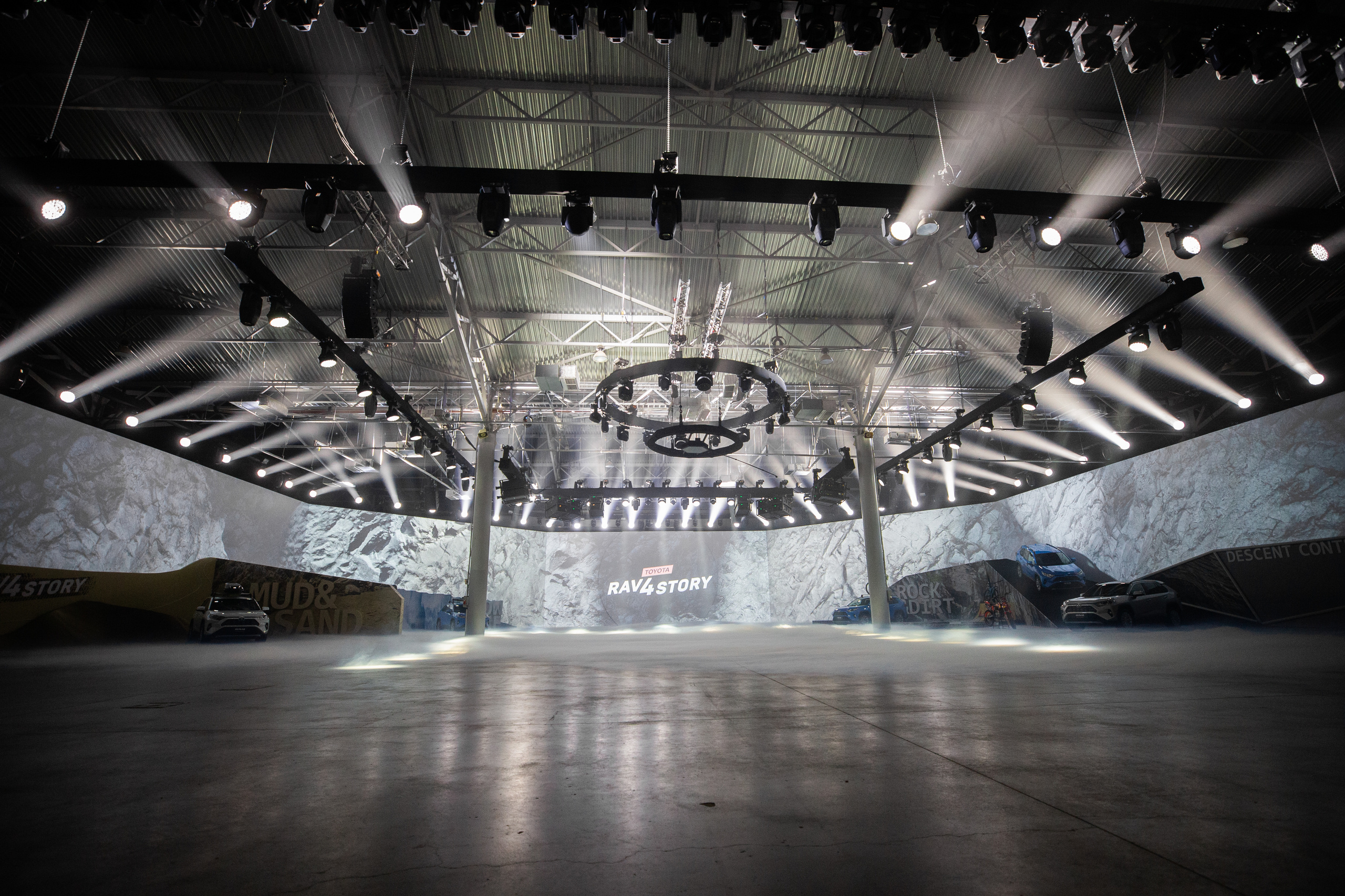 TOYOTA RAV 4. Портфолио свадебного фотографа. Роман Каргаполов