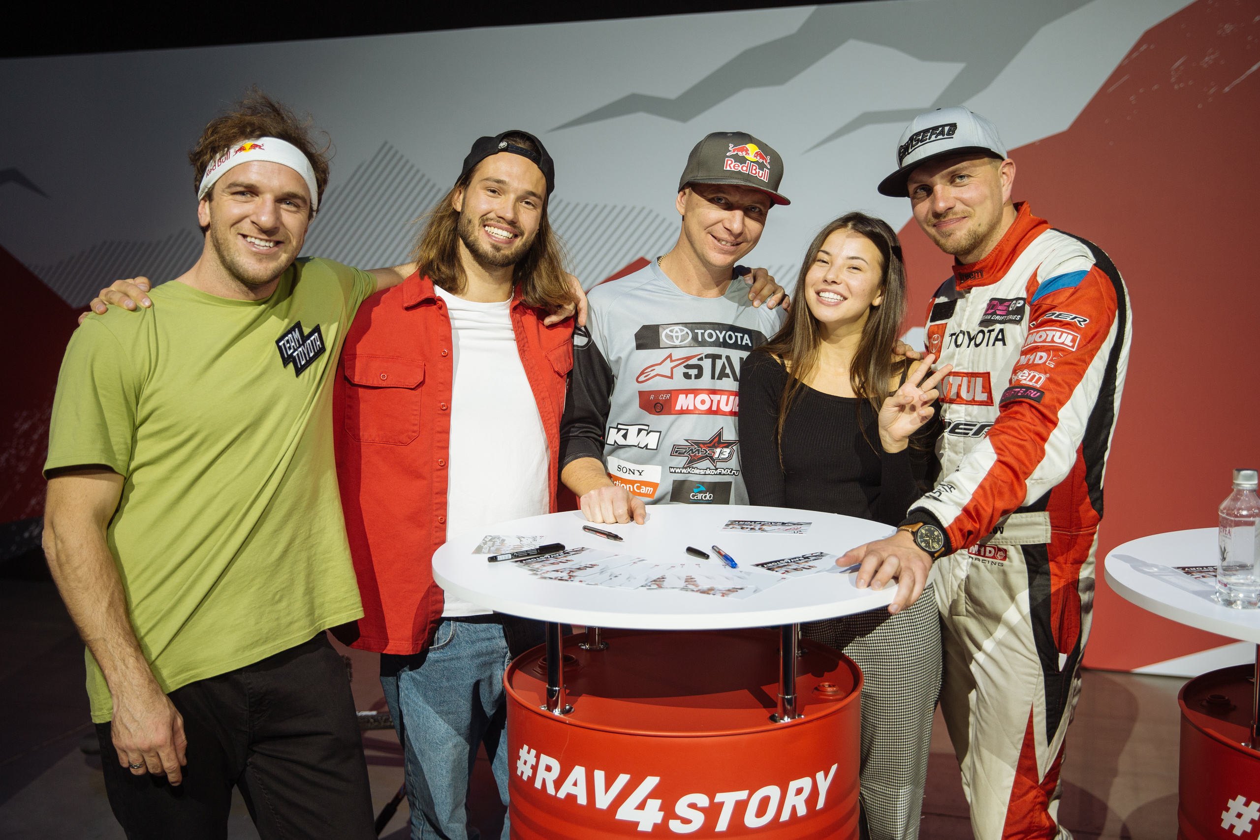 TOYOTA RAV 4. Портфолио свадебного фотографа. Роман Каргаполов