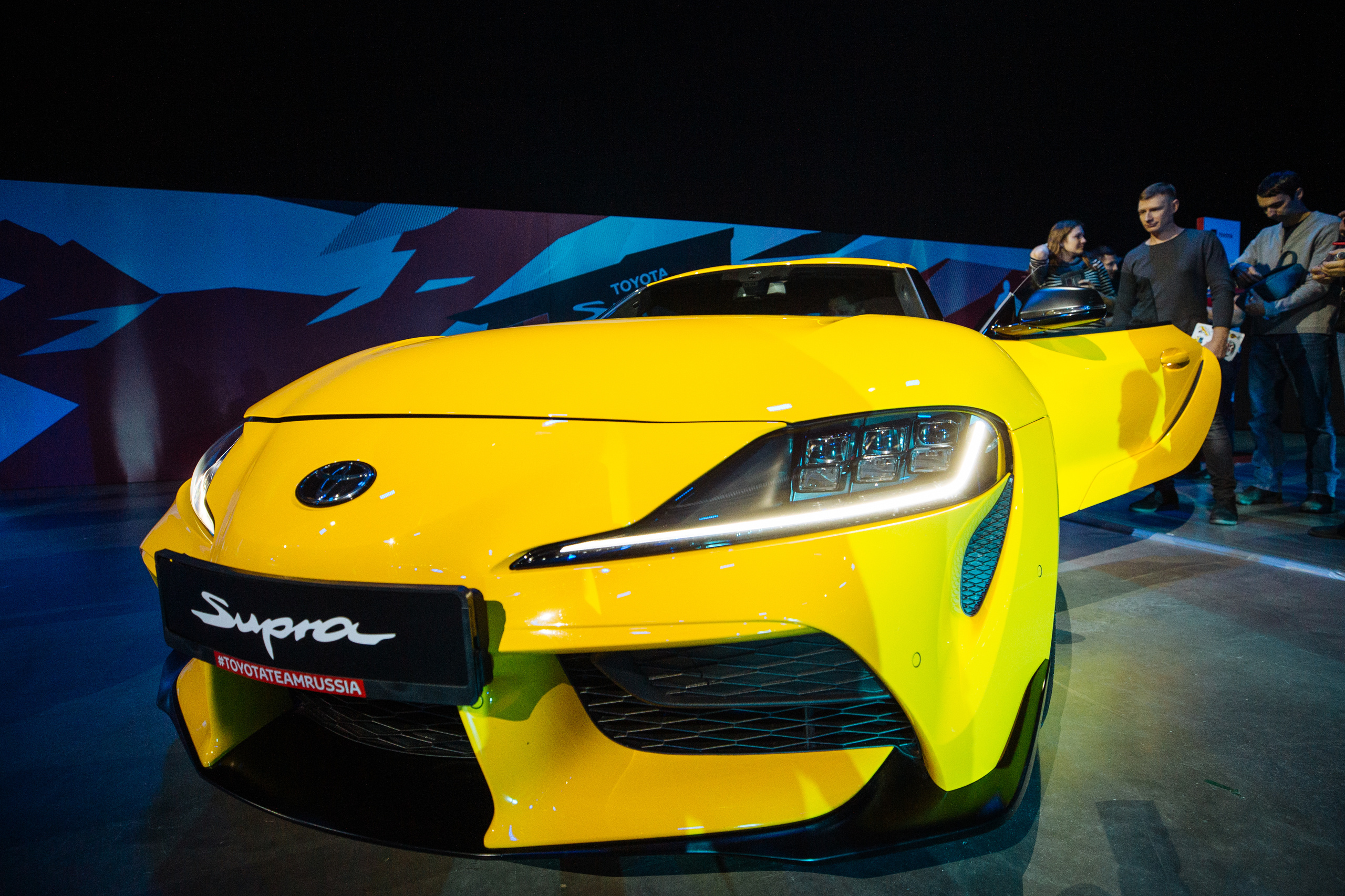 TOYOTA RAV 4. Портфолио свадебного фотографа. Роман Каргаполов