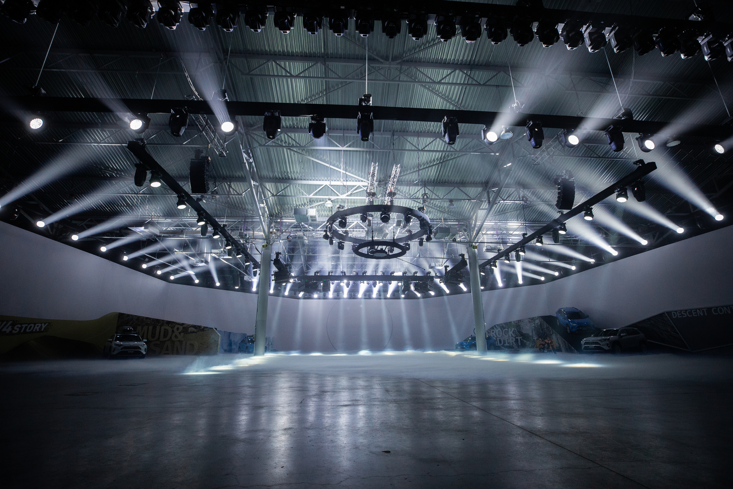 TOYOTA RAV 4. Портфолио свадебного фотографа. Роман Каргаполов