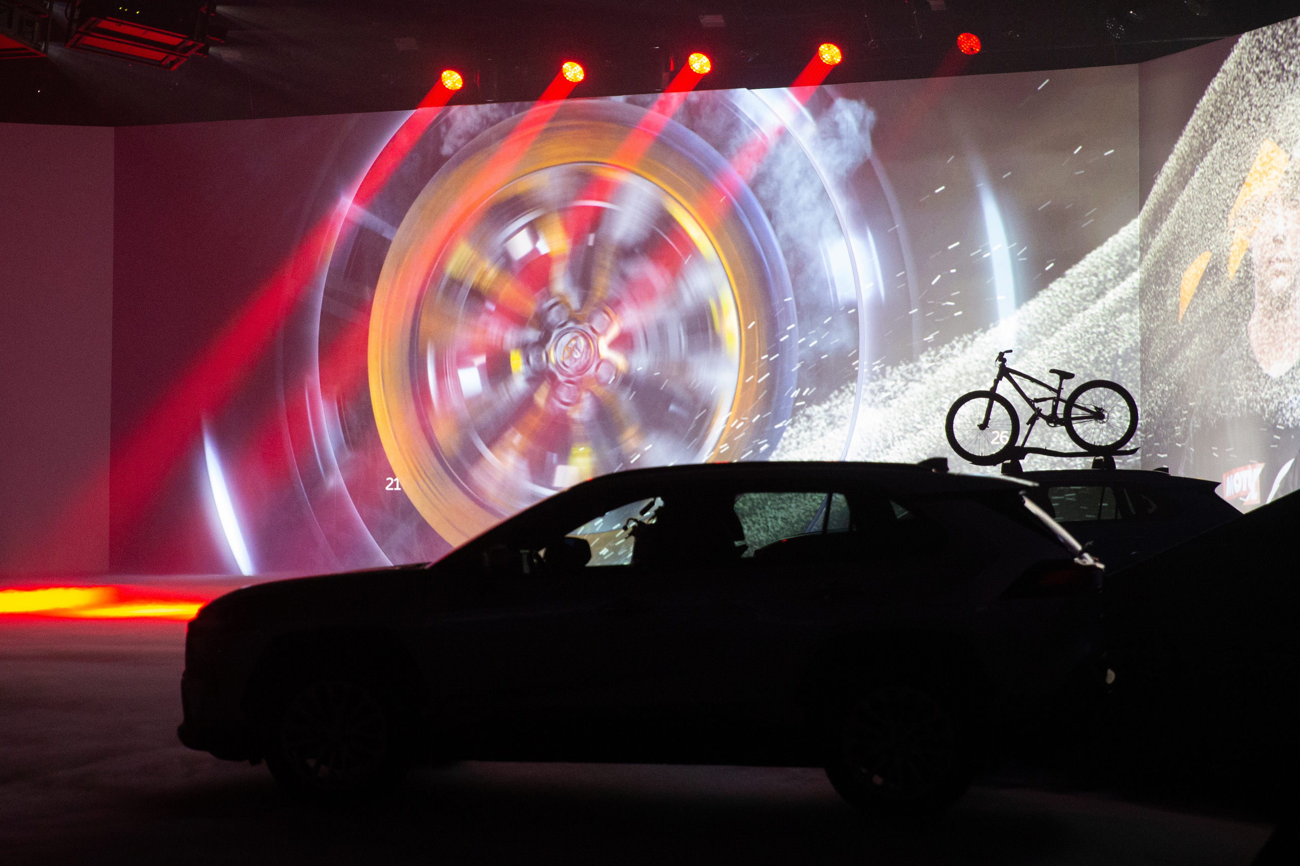 TOYOTA RAV 4. Портфолио свадебного фотографа. Роман Каргаполов