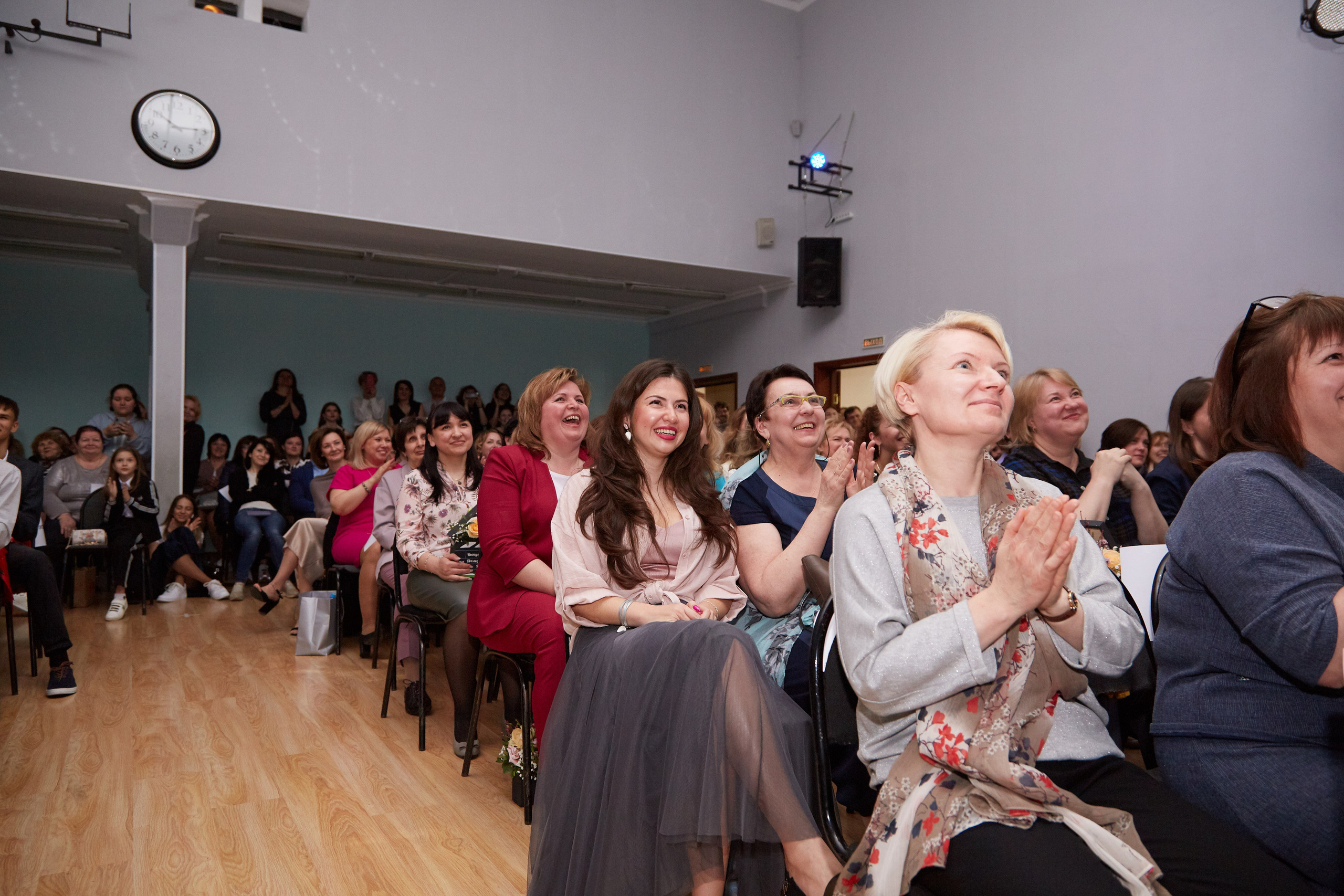 Последний звонок. Фотограф Савченко Люба. Москва