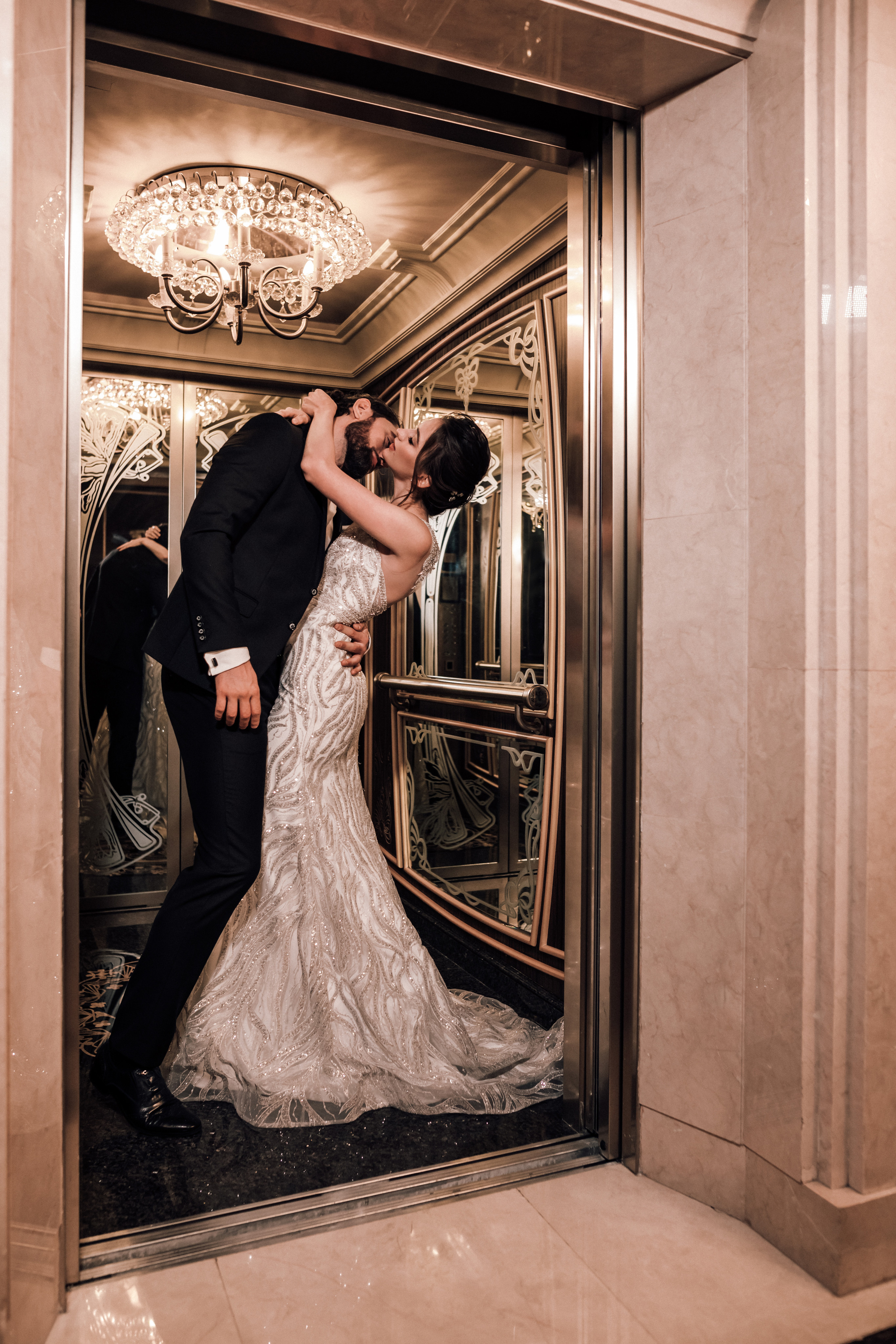 Натали и Рауль. Отель St. Regis. Свадебный и семейный фотограф в Москве Евгения Лисина