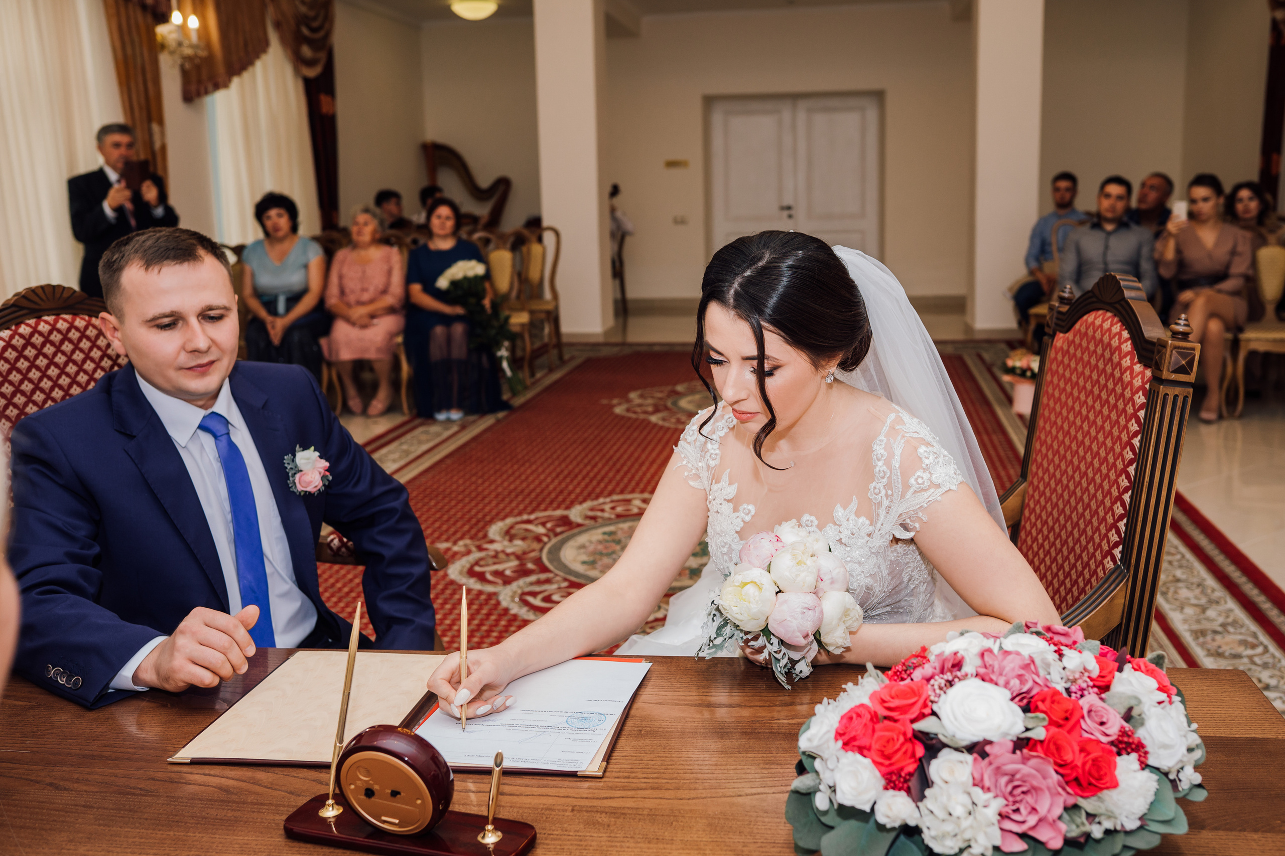 Лиля и Коля. ВДНХ. Свадебный и семейный фотограф в Москве Евгения Лисина