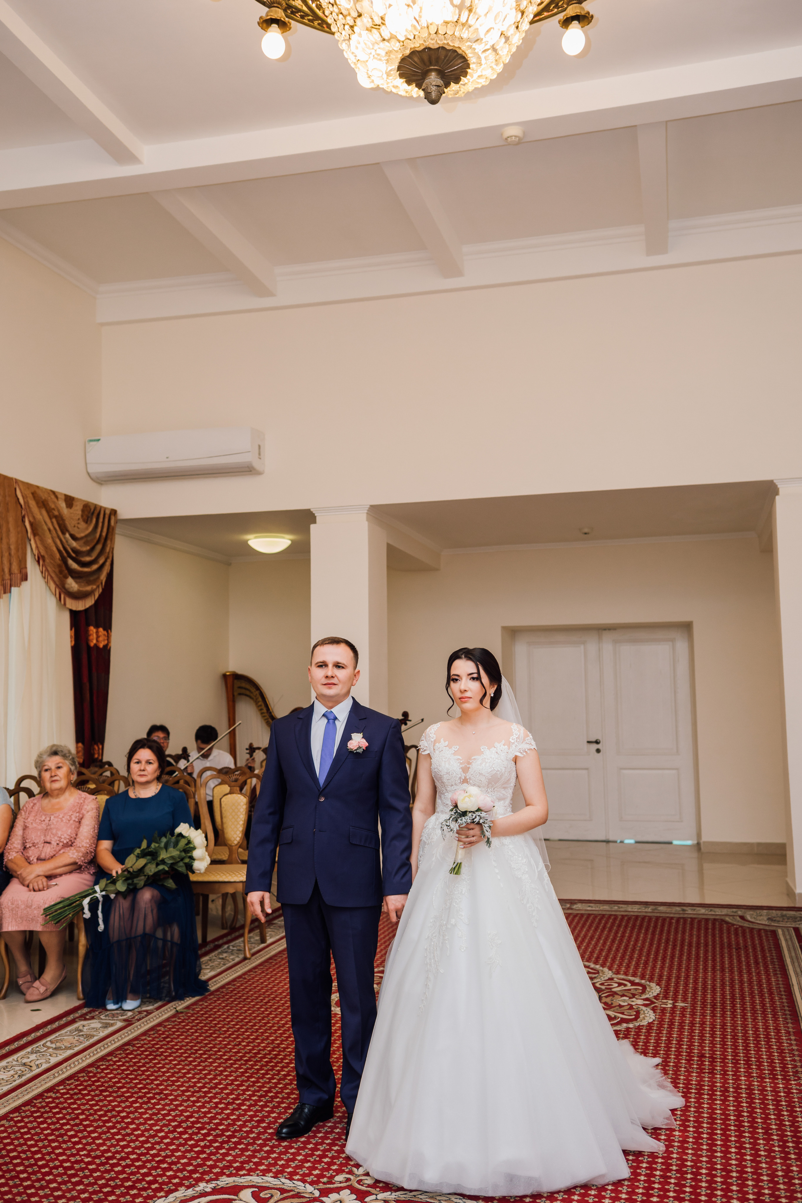 Лиля и Коля. ВДНХ. Свадебный и семейный фотограф в Москве Евгения Лисина