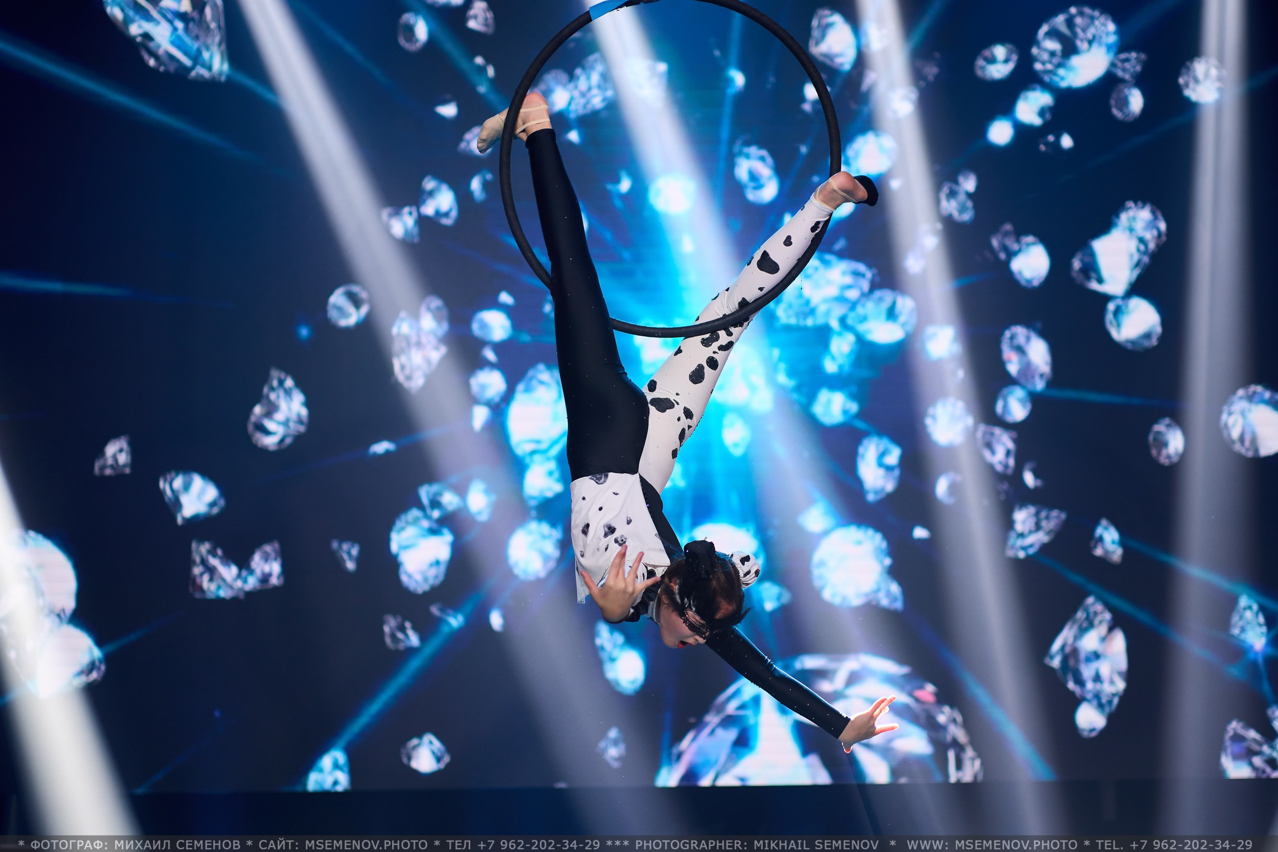 АНОНС фоторепортажа с Юбилейного концерта «ГРАЦИЯ». Фотограф, фотопроекты Михаила Семенова в Ярославле. Фотошкола