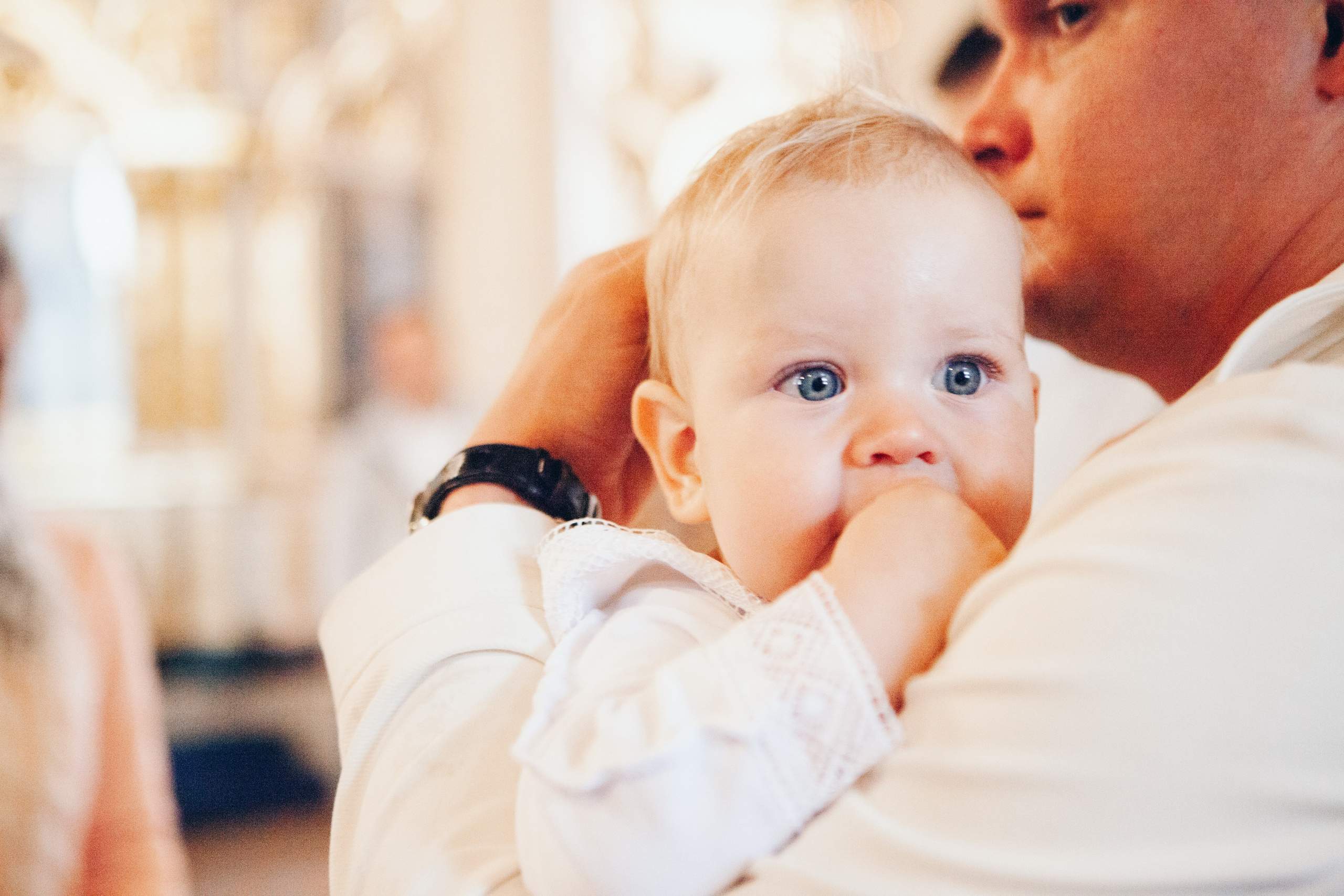 Крещение ребенка в церкви. Фотограф Ольга Ефремова