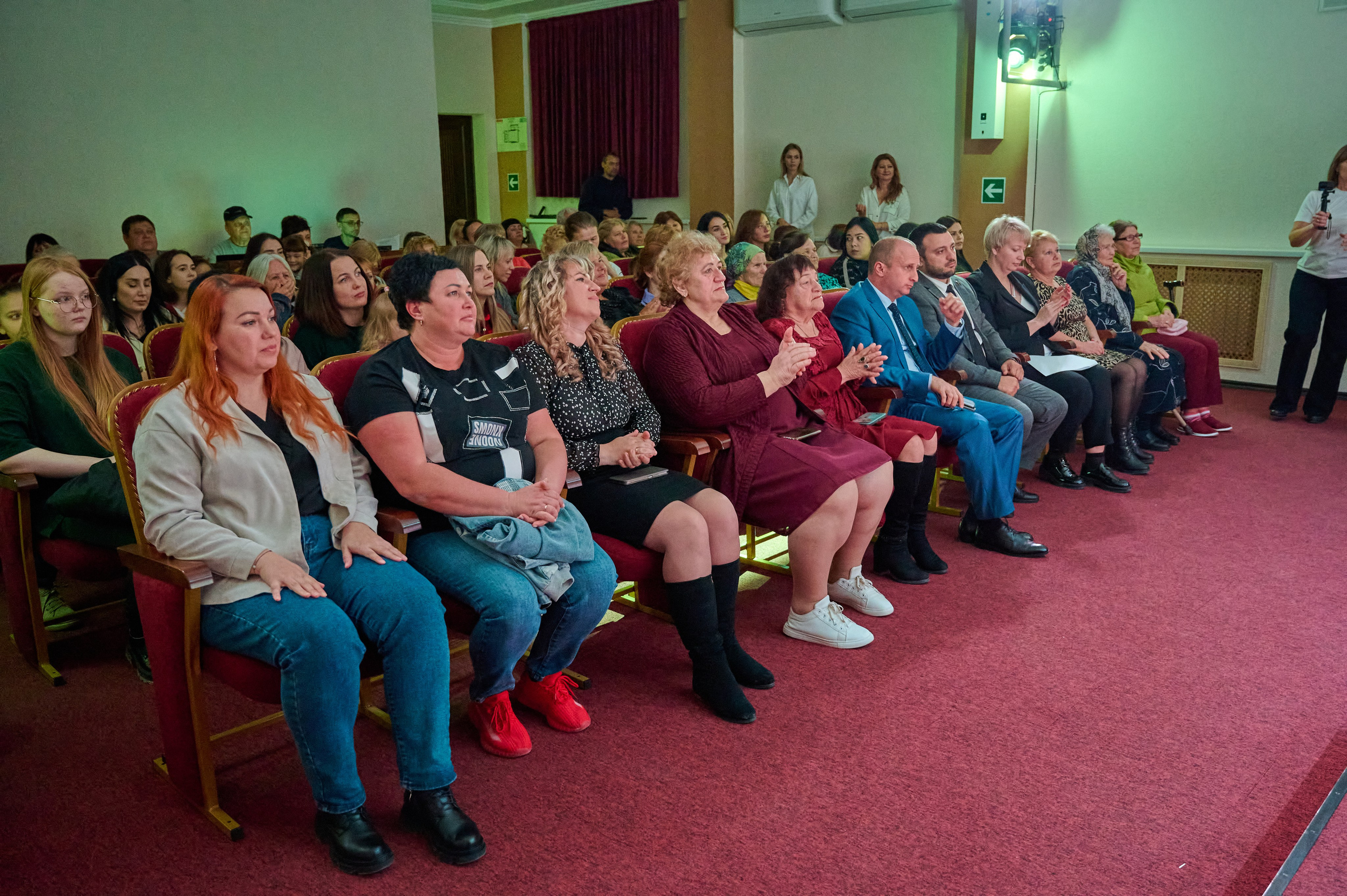 8 марта Виноградный. Жизнь курорта Кабардинка в фотографиях