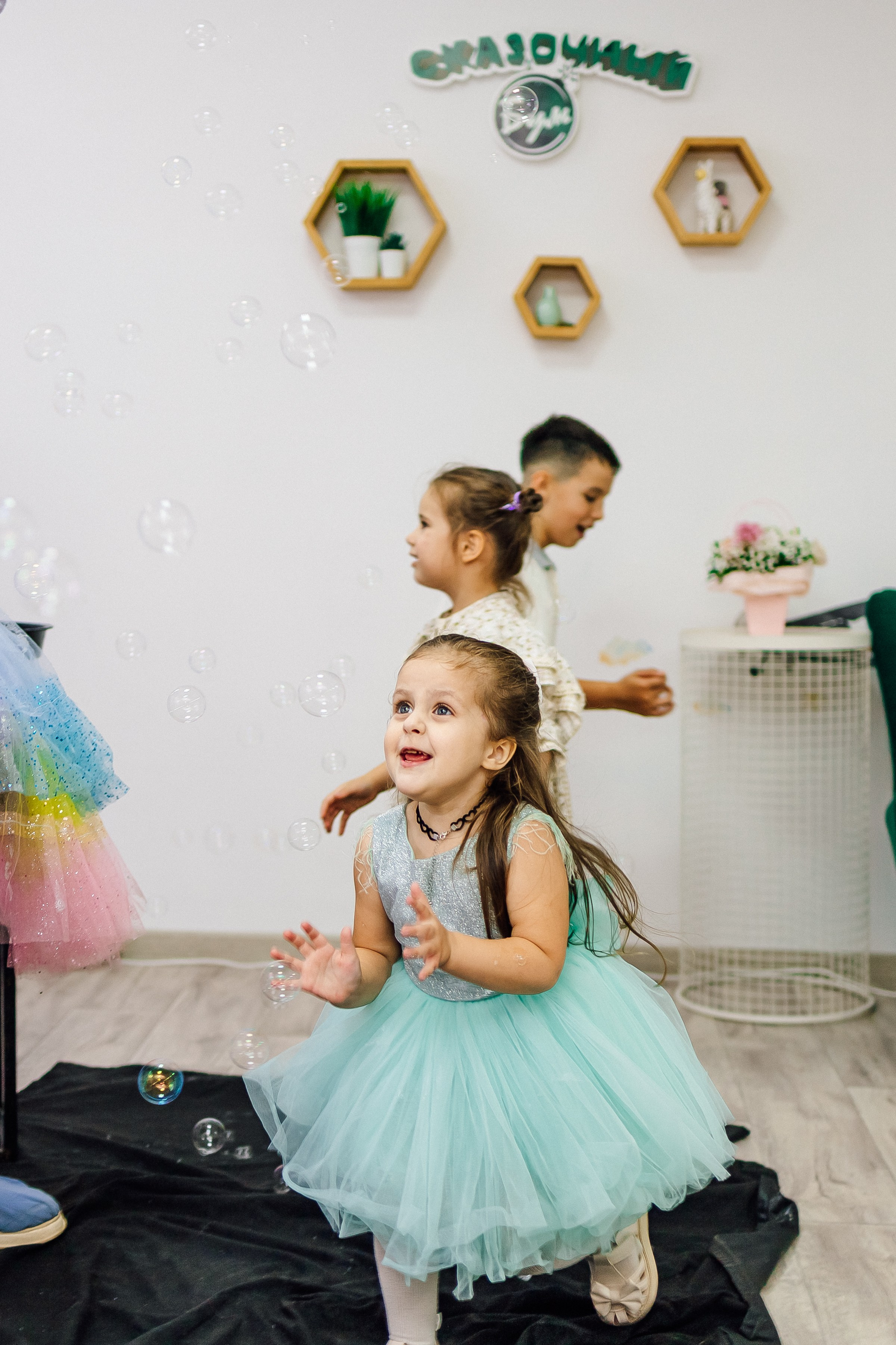 Эмилии 1 год. Семейный фотограф в Волгодонске Краченцева Анна