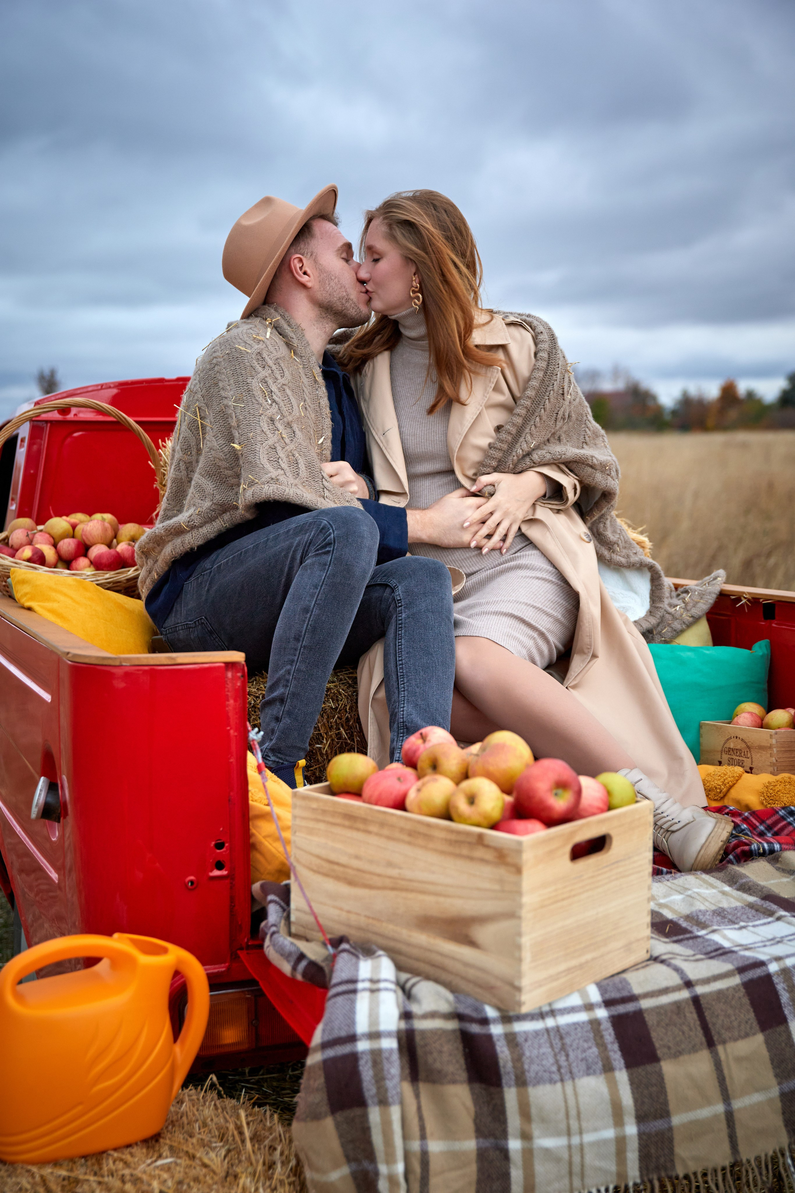 Осенняя с машиной. Фотограф в Самаре Анастасия Афанасьева
