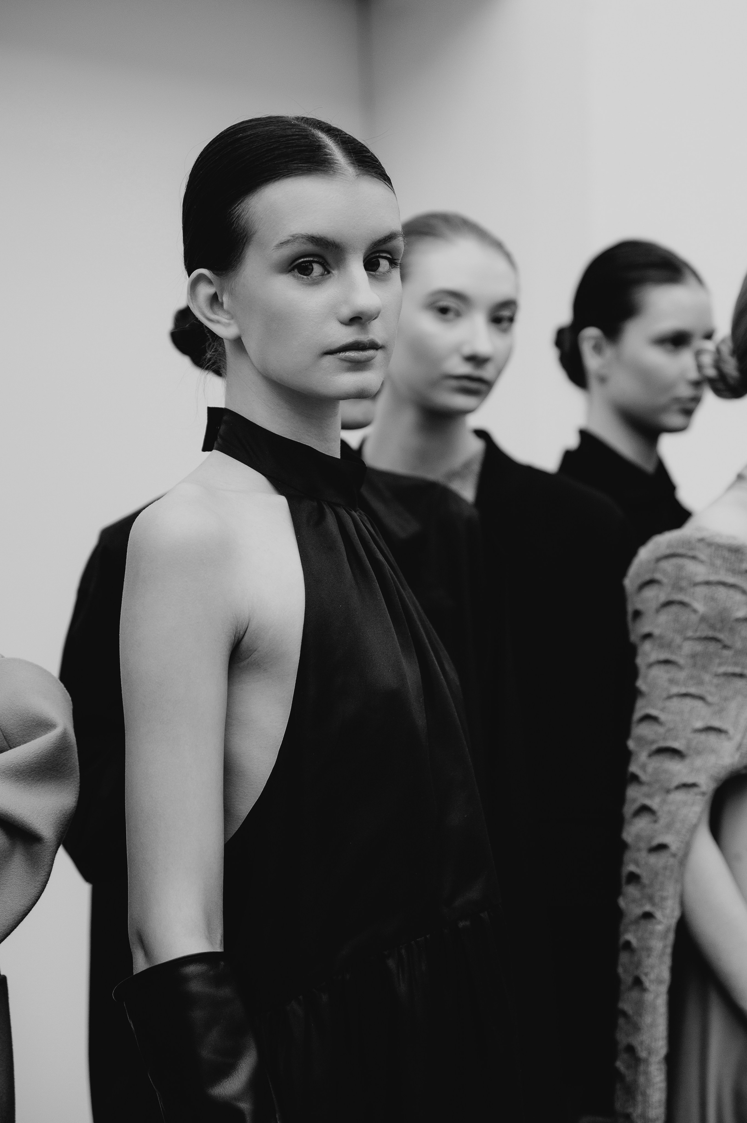 Бекстейдж показа «Новые Имена» собака.ru|ДЛТ. Портретный и репортажный фотограф в Санкт-Петербурге