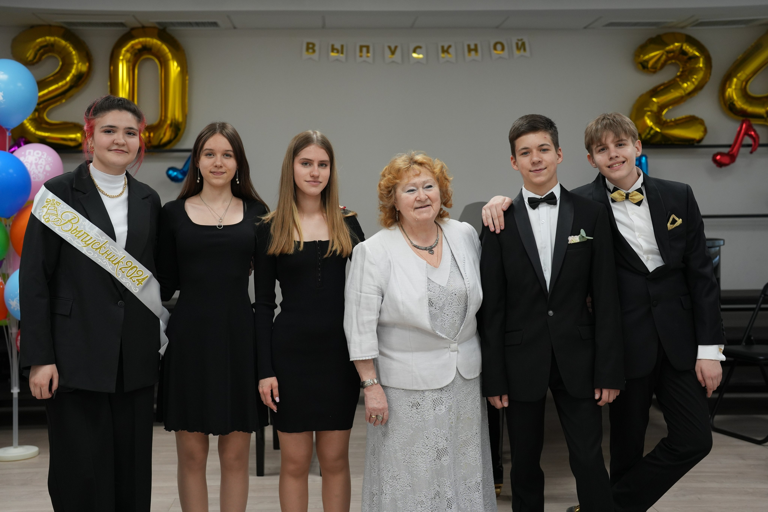 Выпускной в музыкально-хоровой школе г. Москвы № 106. Семейный и детский фотограф в Москве Оксана Чибизова