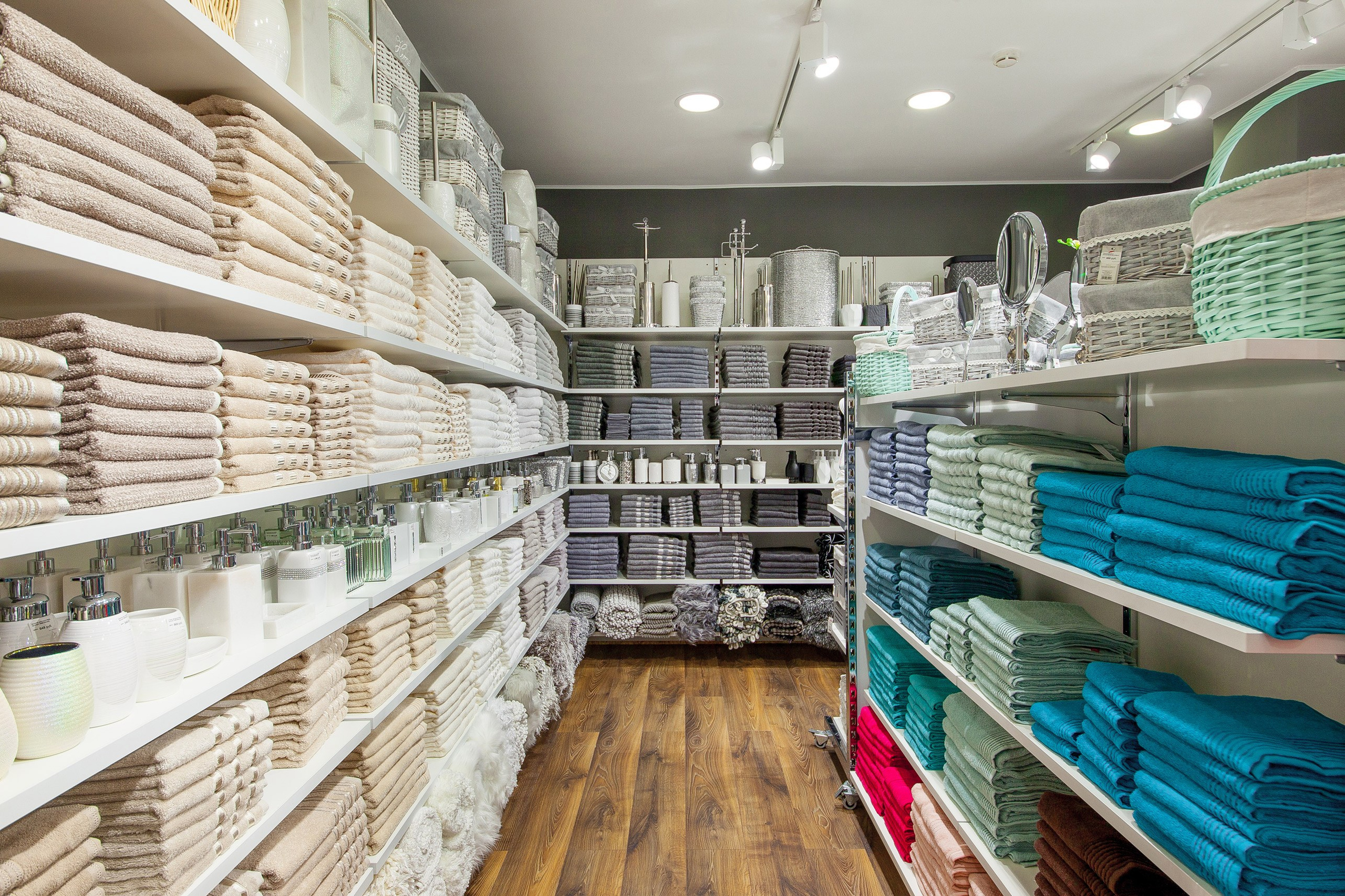 Shops. Interior photographer Vitalii in Portland and Vancouver