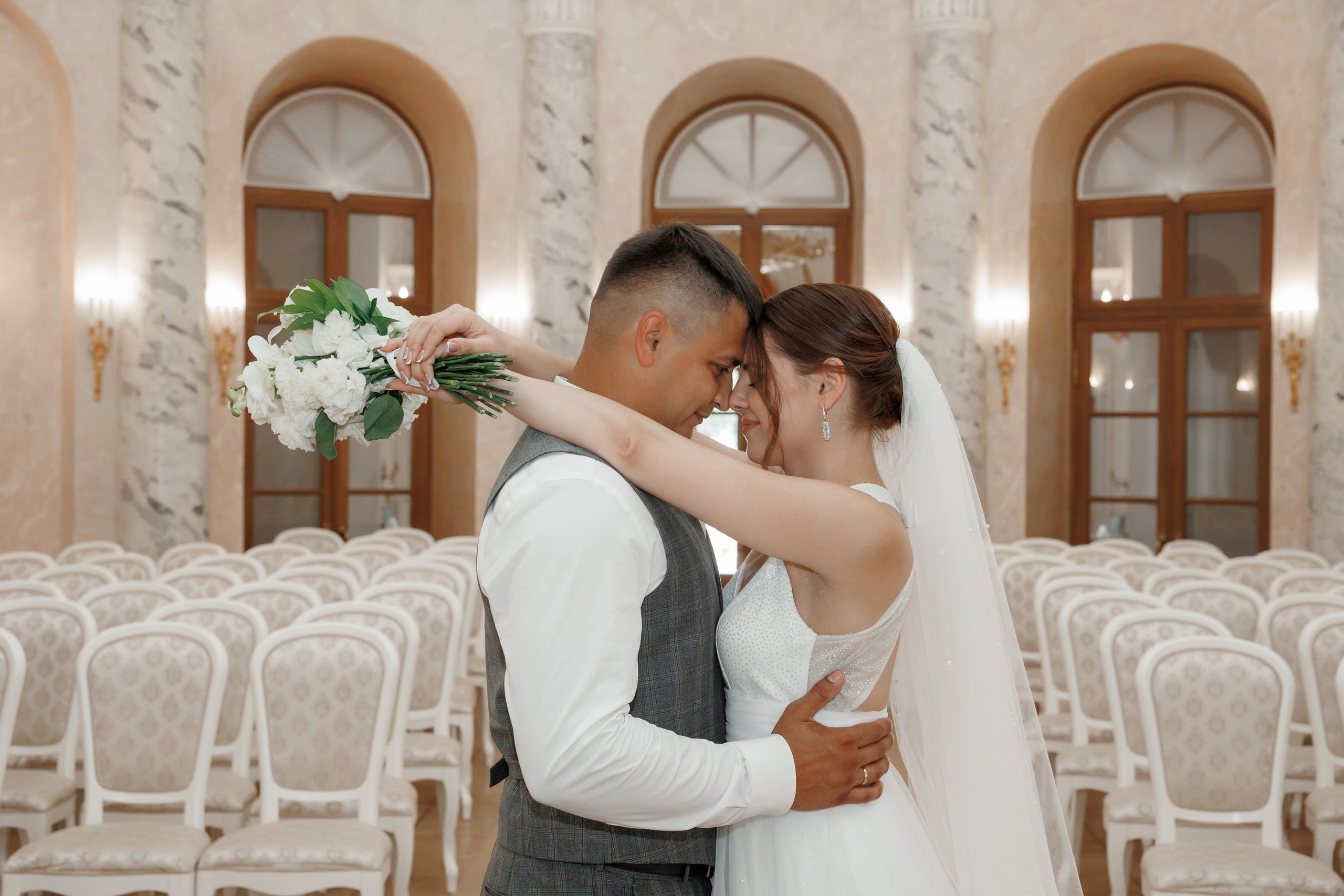 ЗАГС Бутово и Остафьево. Свадебный и репортажный фотограф (Москва, Королев и другие)