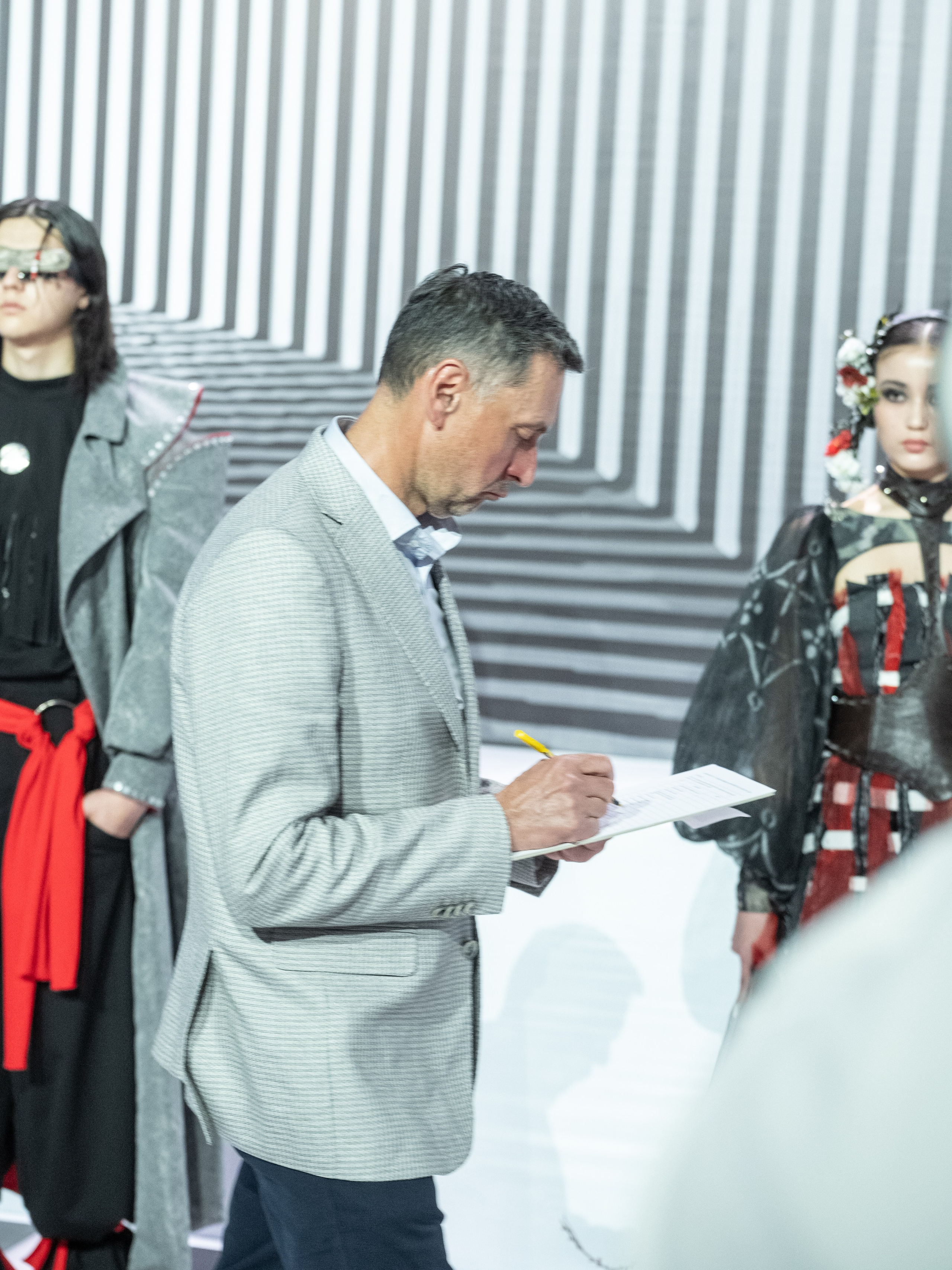 New Generation-OPEN WAY. Сайт Алматинского НЮ АРТ, будуар и фэшн фотографа Дениса Карпенко