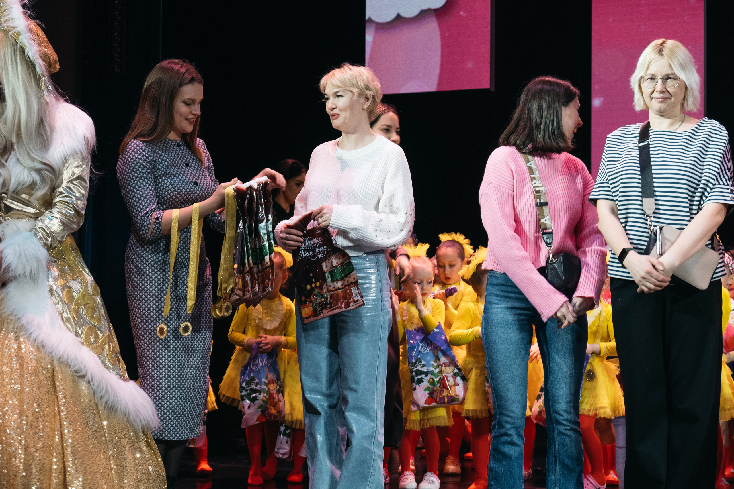 СурГУ 23.12.23. Репортажный и свадебный фотограф в Сургуте