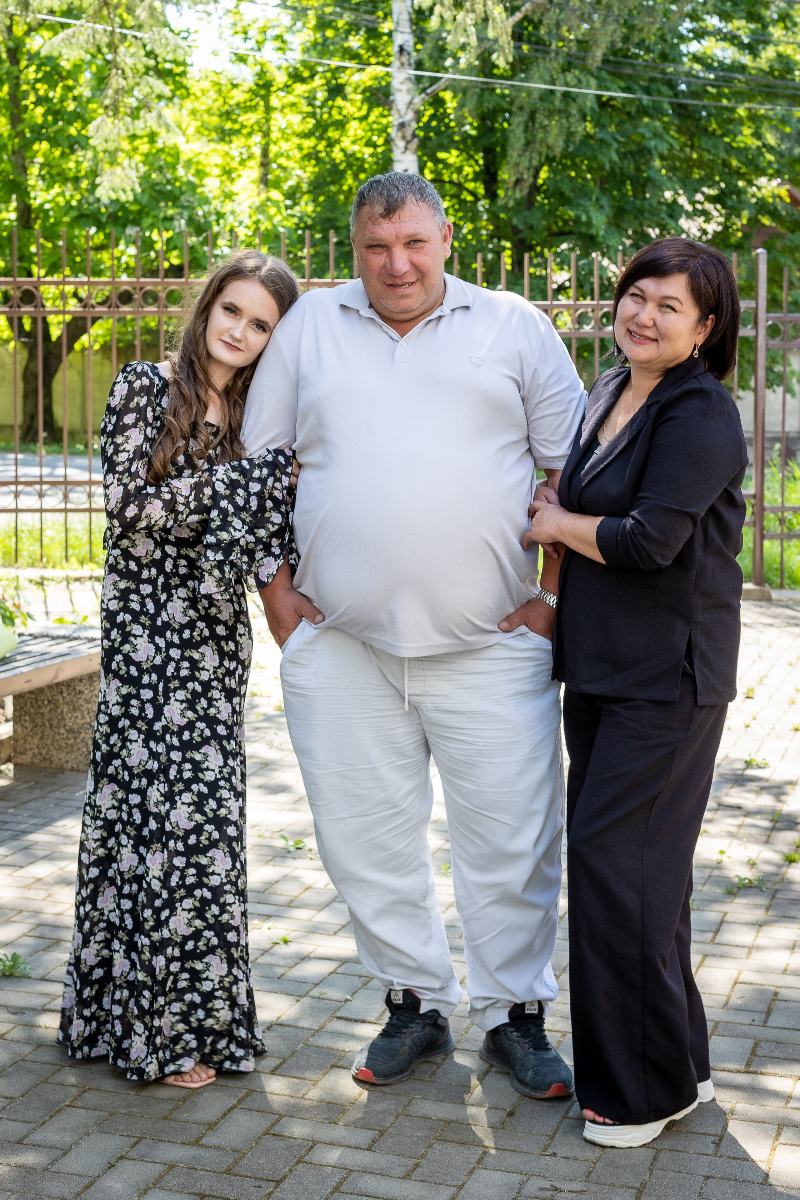 Вручение аттестата 2025. Выпускные альбомы Майкоп, Краснодар Елена Золотарева